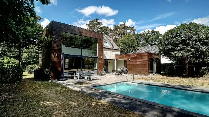 Moderne villa van 230m² op 14a08ca met openluchtzwembad foto 37