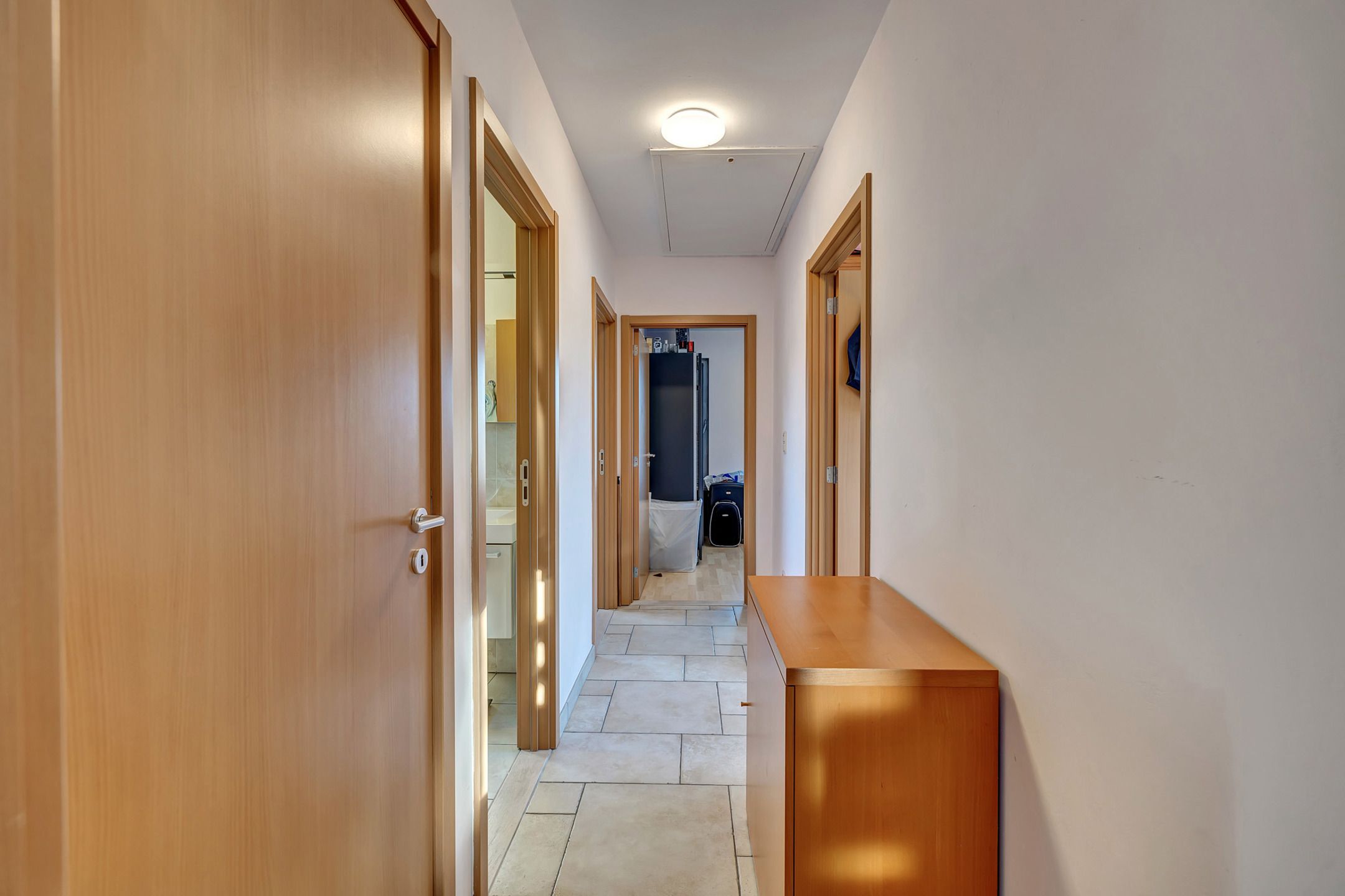 3-slaapkamer appartement te Meerbeke met terras en garage foto 11