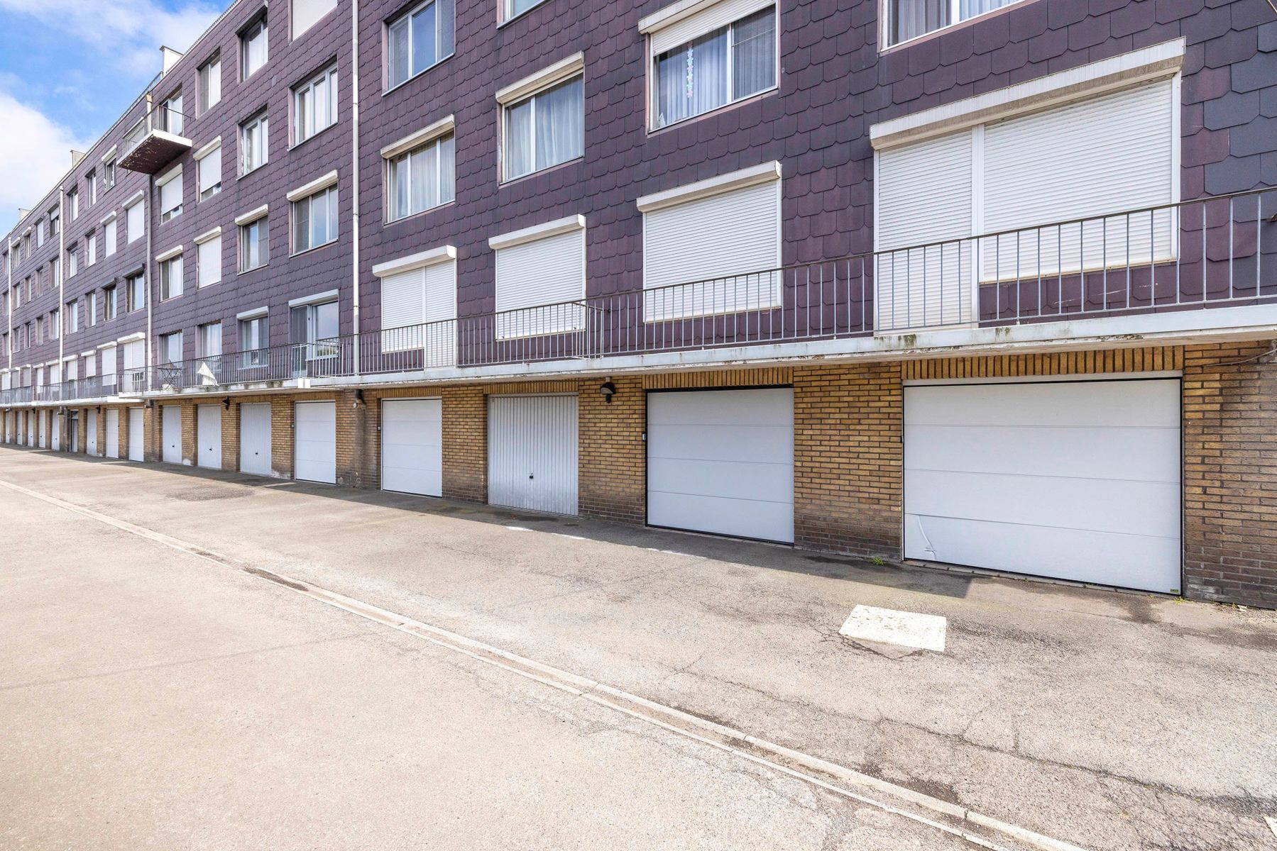 Op te frissen appartement met o.a. 2 slaapkamers en garage foto 17