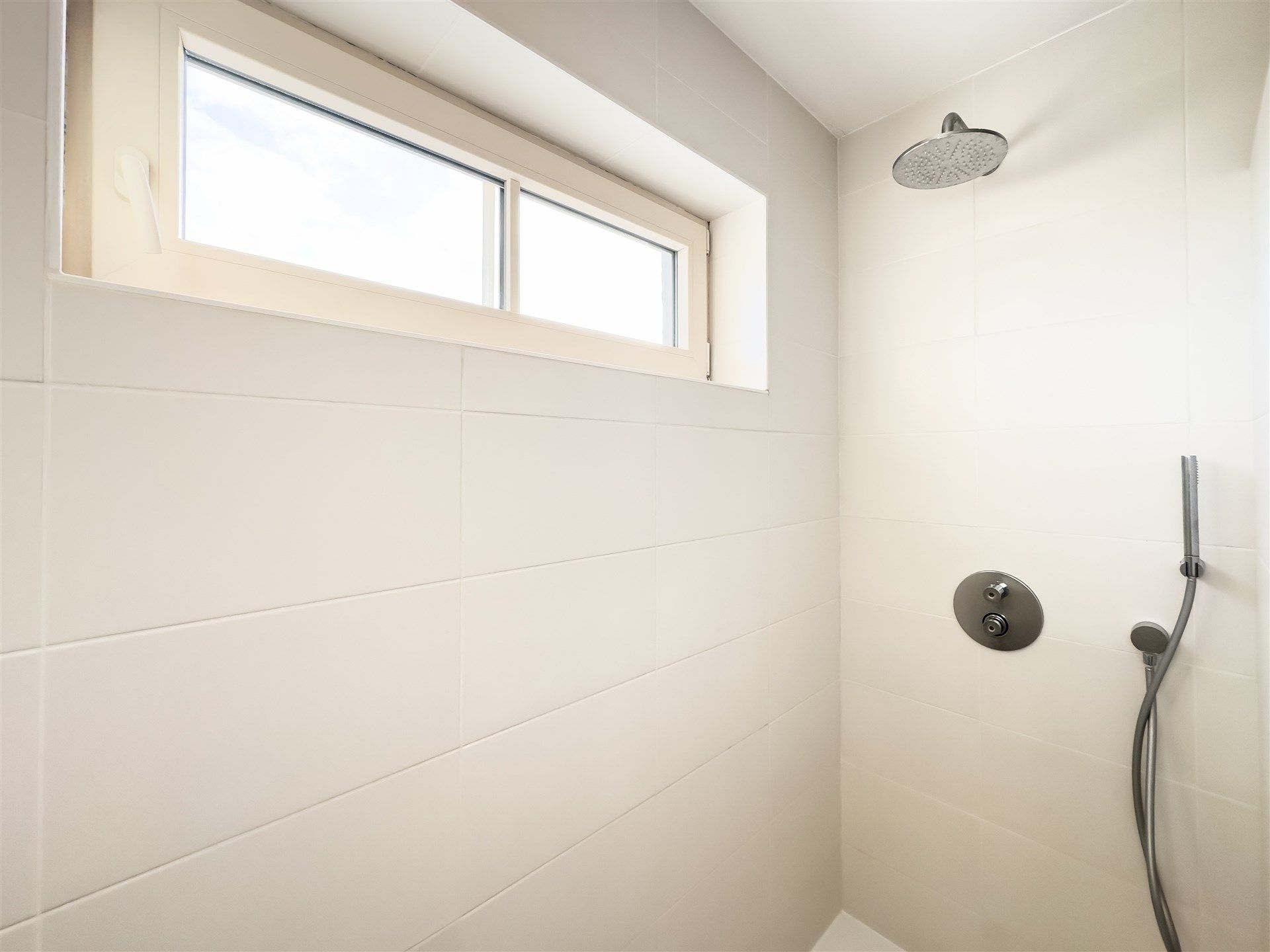 Volledig vernieuwde woning in het hart van Knokke foto 15