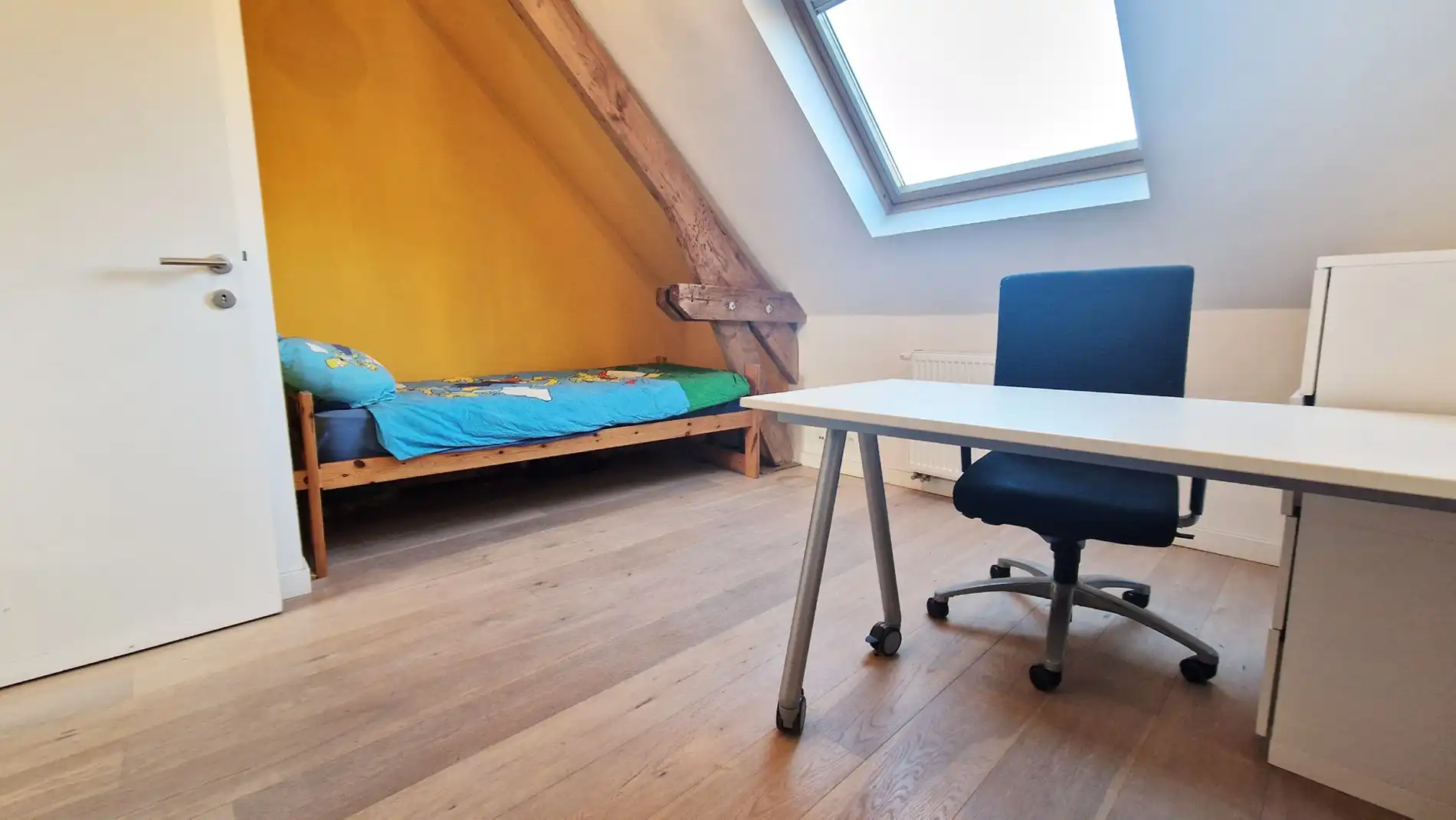 Ruim en licht duplex appartement op 2 ° verdieping aan Park Spoor Noord foto 14