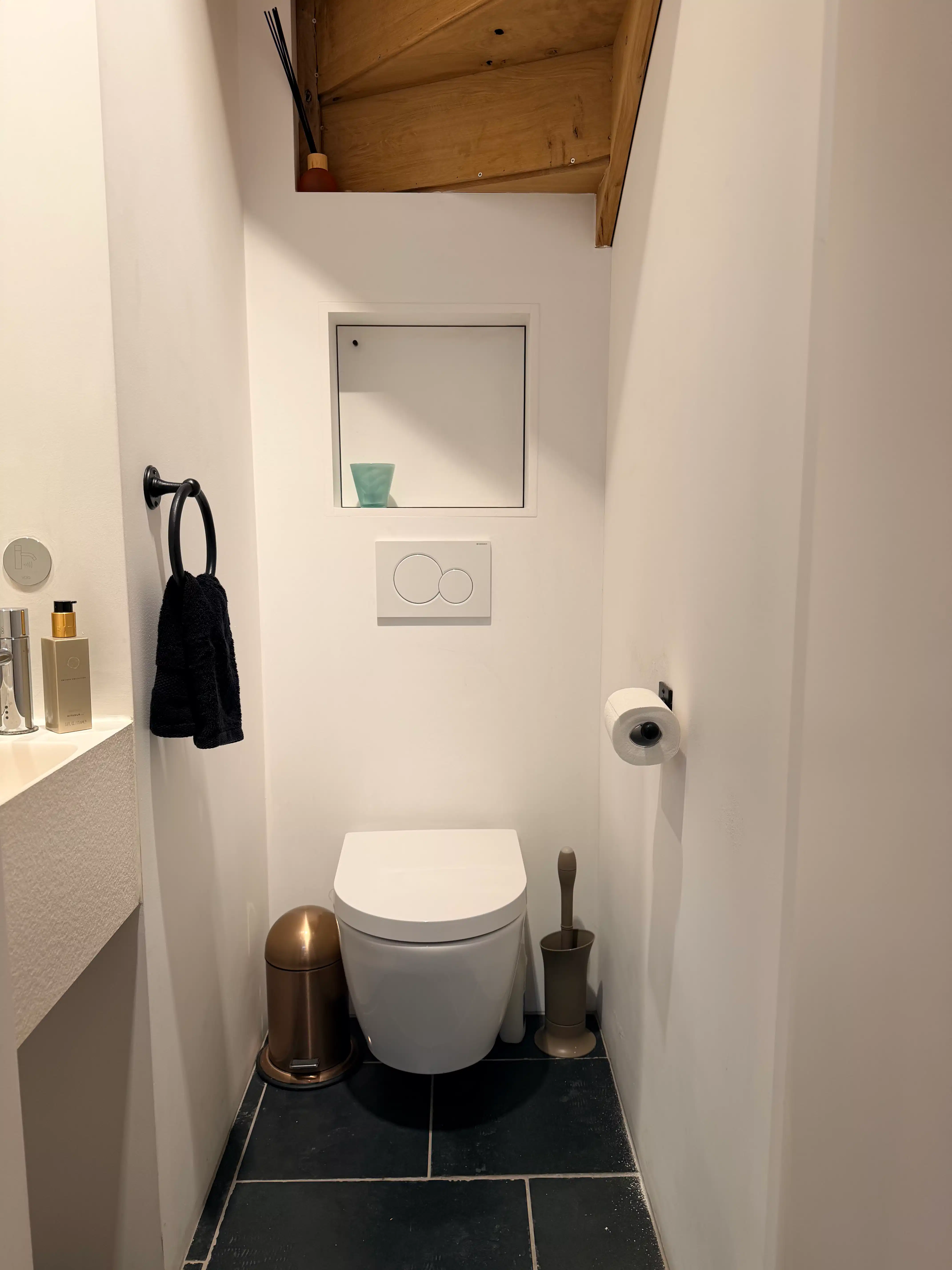 --- NIEUW --- Ideale cohousing woning: high-end gerenoveerde 2-slaapkamerwoning met elk een eigen douche in centrum Gent! foto 20