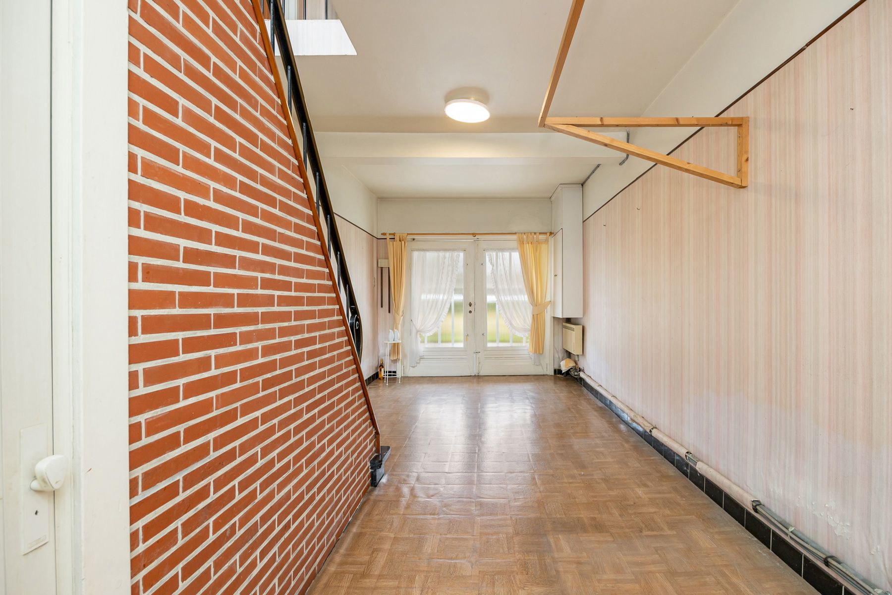Op te frissen woning met grote tuin, landelijke ligging.  foto 10