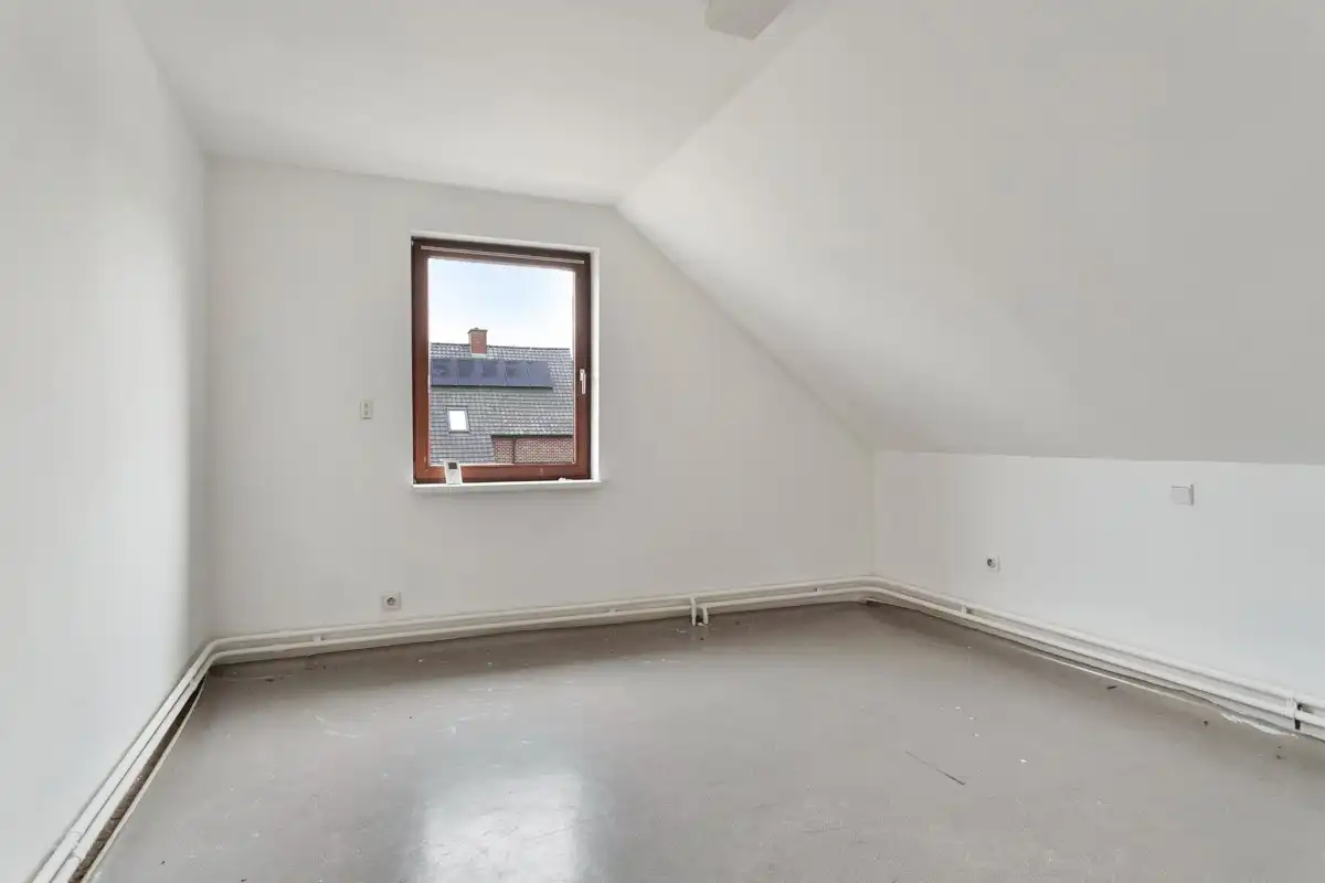 Ruime woning met thuiskantoor te Lendelede foto 16