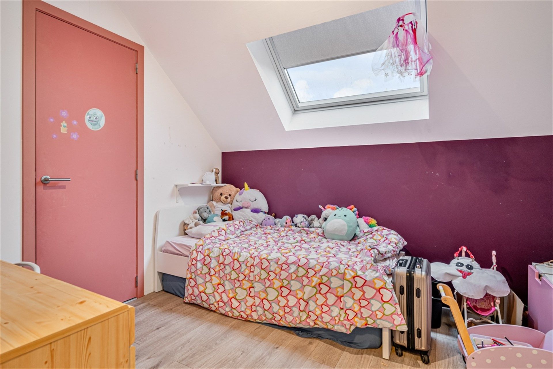Veelzijdig gebouw bestaande uit woonst met 4 slpks, tuinloft met 1 slpk en handelspand/kantoorruimte foto 17