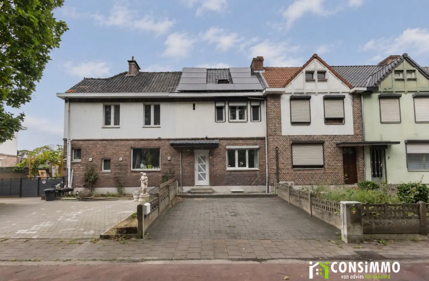 Hoofdfoto van de publicatie: Gezinswoning met 3 slaapkamers, zonnepanelen en garage in Genk-Zwartberg