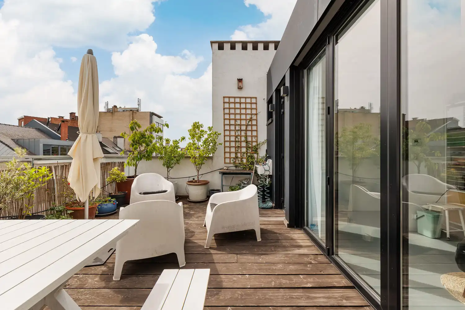 Instapklare en ruime herenwoning (362m²/EPC B) met zalige buitenruimtes op toplocatie te Antwerpen-Zuid: ideaal voor combi wonen/werken! foto 31