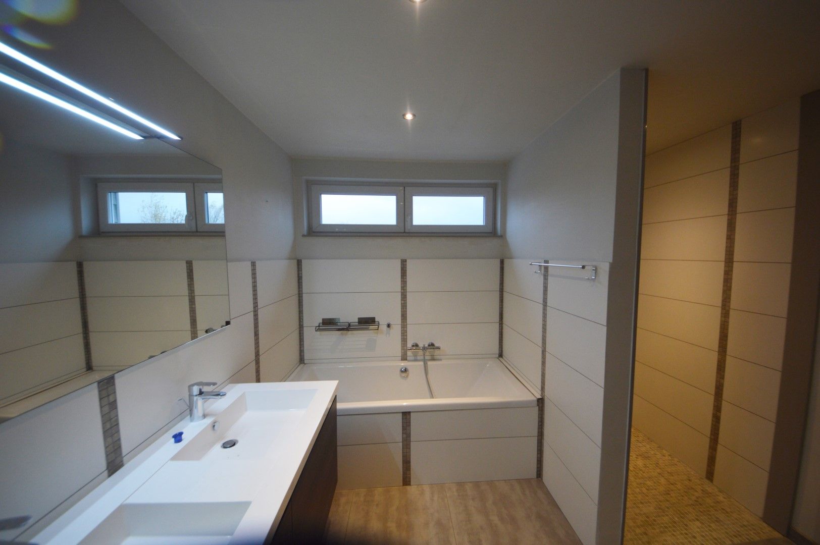 RUIME MODERNE DUPLEX 180 M2 3 SLAAPKAMERS foto 10