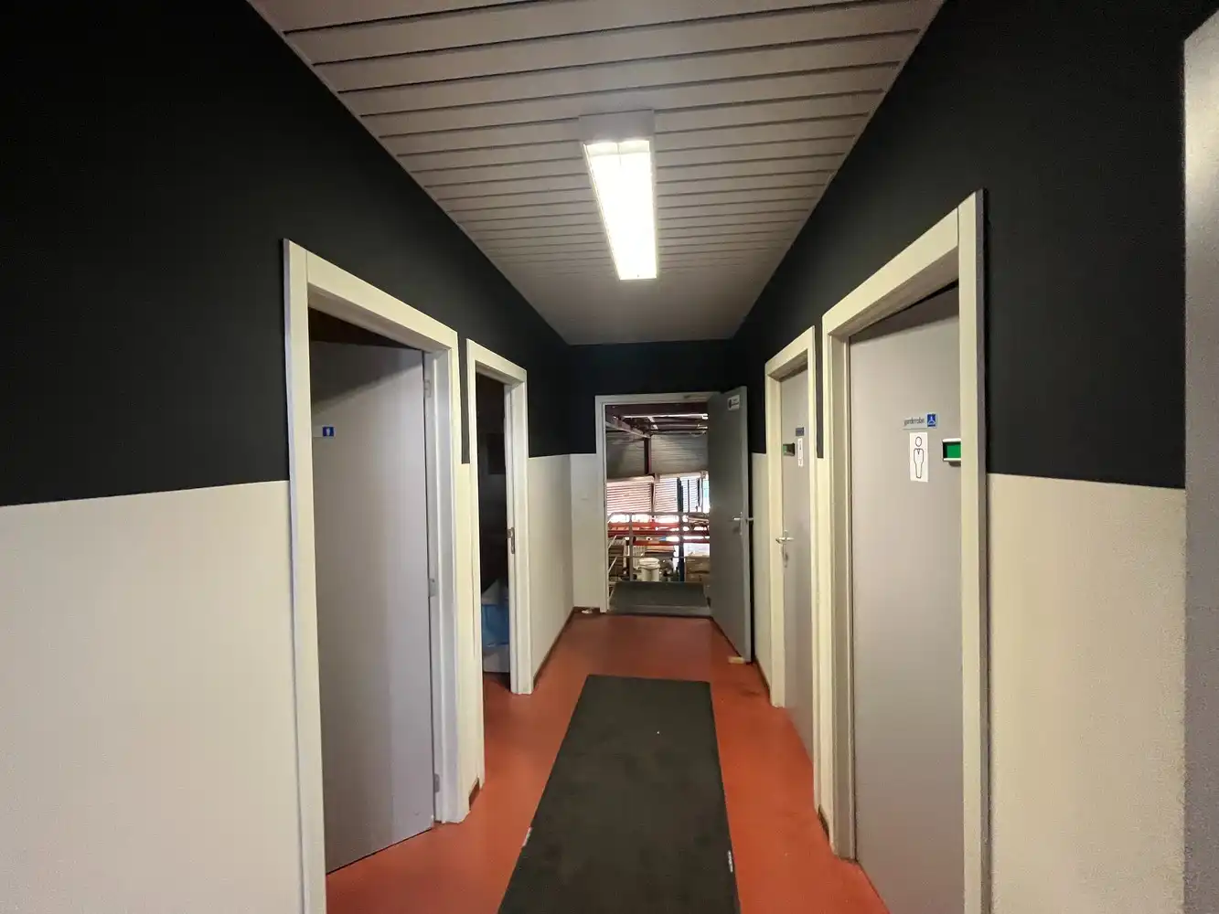 Industrieel-magazijn-logistiek te koop foto 14