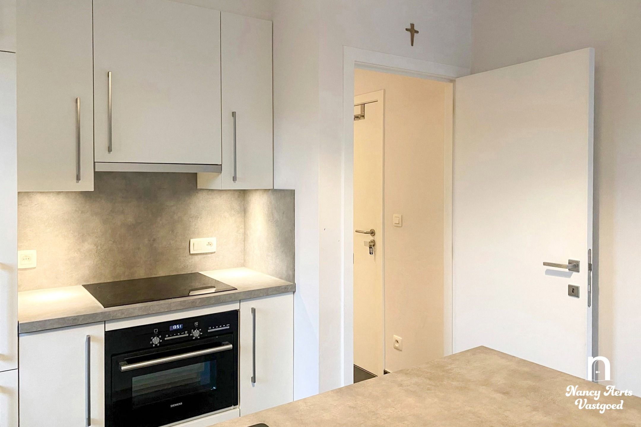 Stijlvol duplexappartement met 2 autostaanplaatsen in Lummen foto 5