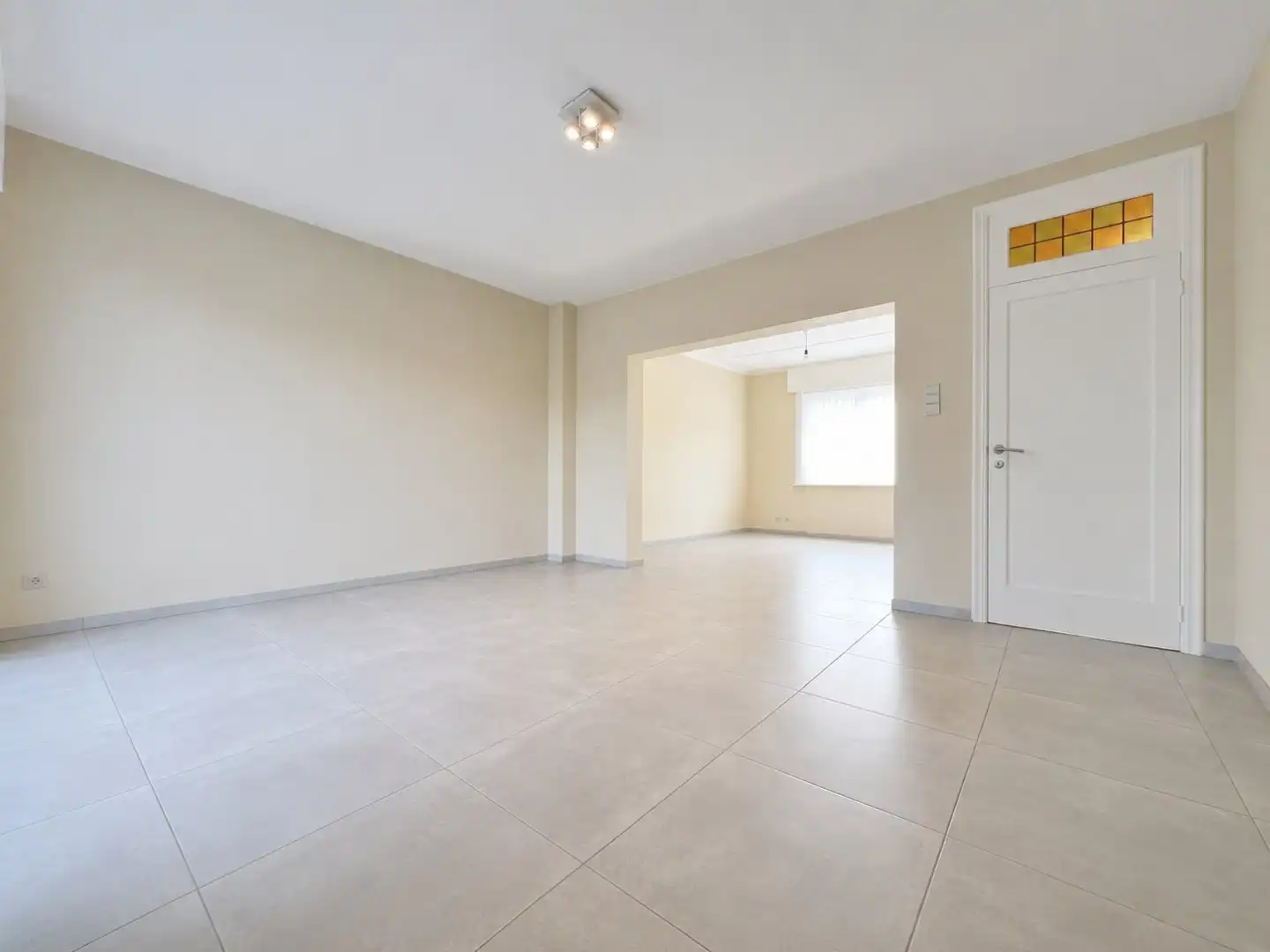 Centraal gelegen rijwoning met 4 slaapkamers en tuin.  foto 5