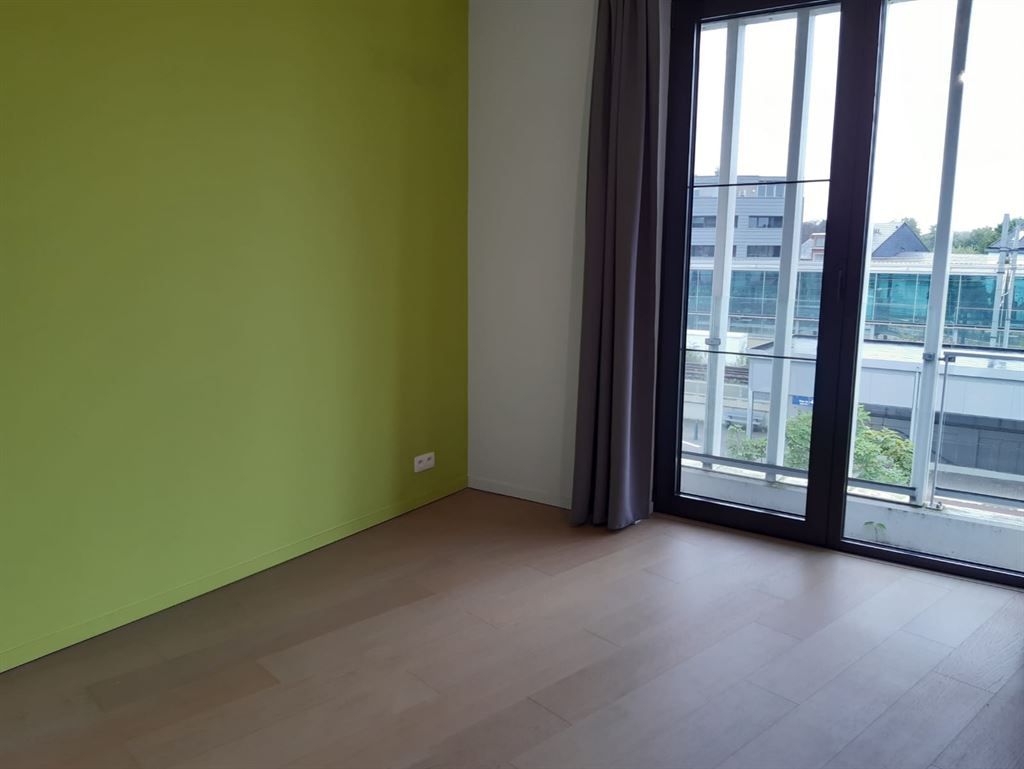 Zeer mooi hoekappartement met 2 slaapkamers foto 9