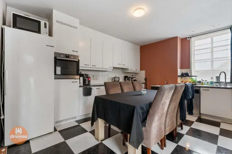 Gezellige 3 slaapkamer woning met ruime tuin en terras foto 5