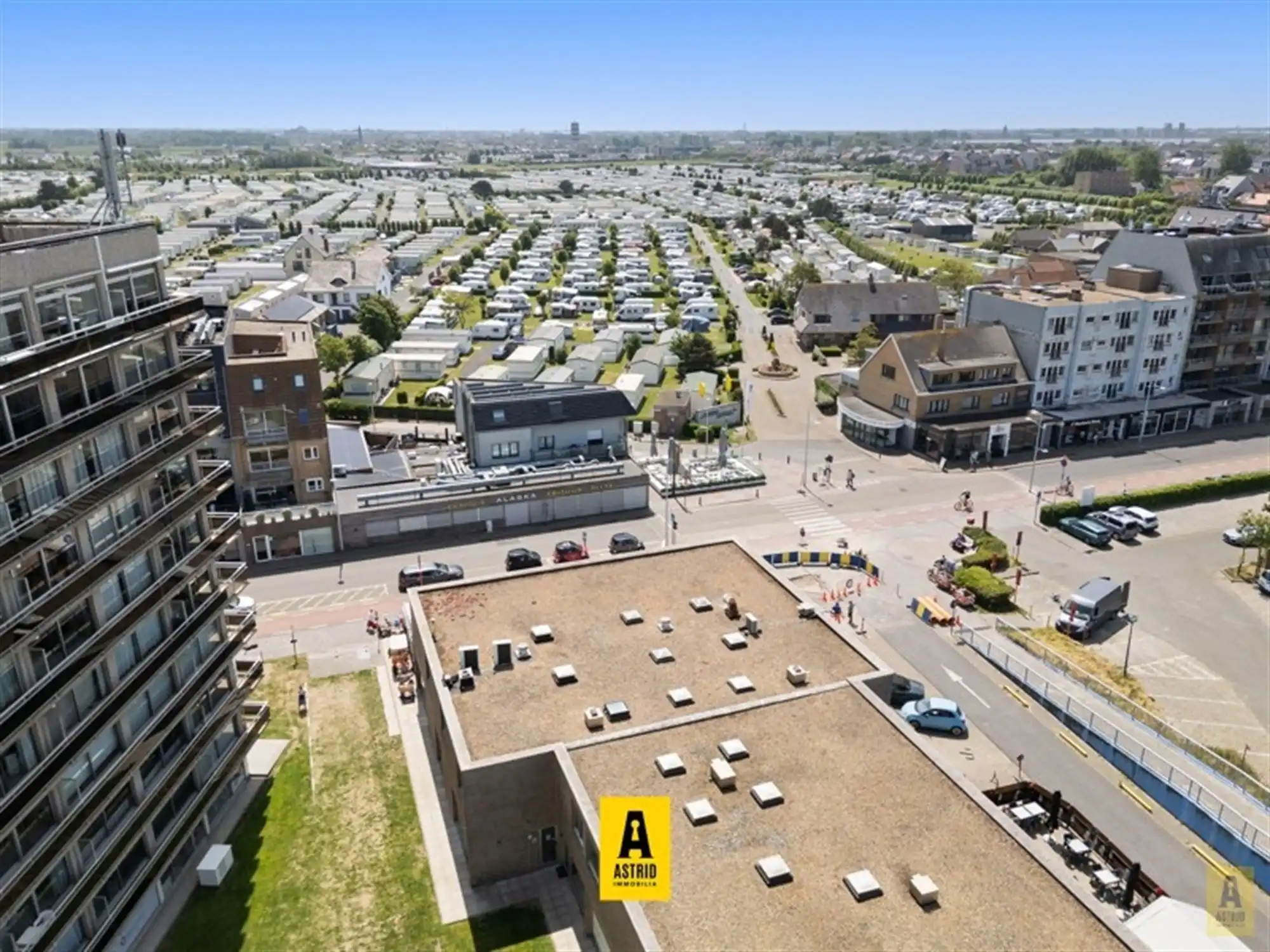 Perfect instapklaar appartement vlakbij zee! foto 6