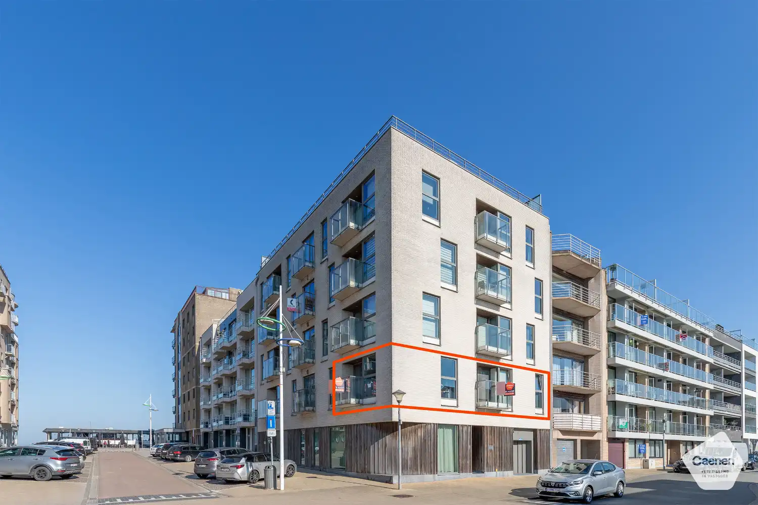 Instapklaar twee slaapkamerappartement met lateraal zeezicht foto 22