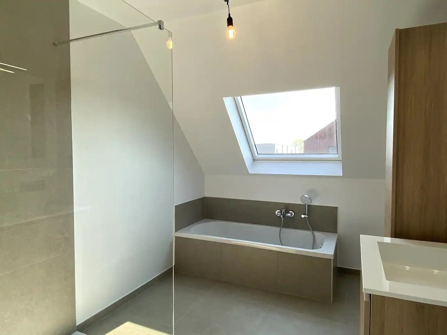 NIEUWBOUWPROJECT MET 4 INSTAPKLARE NIEUWBOUWWONINGEN MET 3 SLPKS EN TUIN foto 8