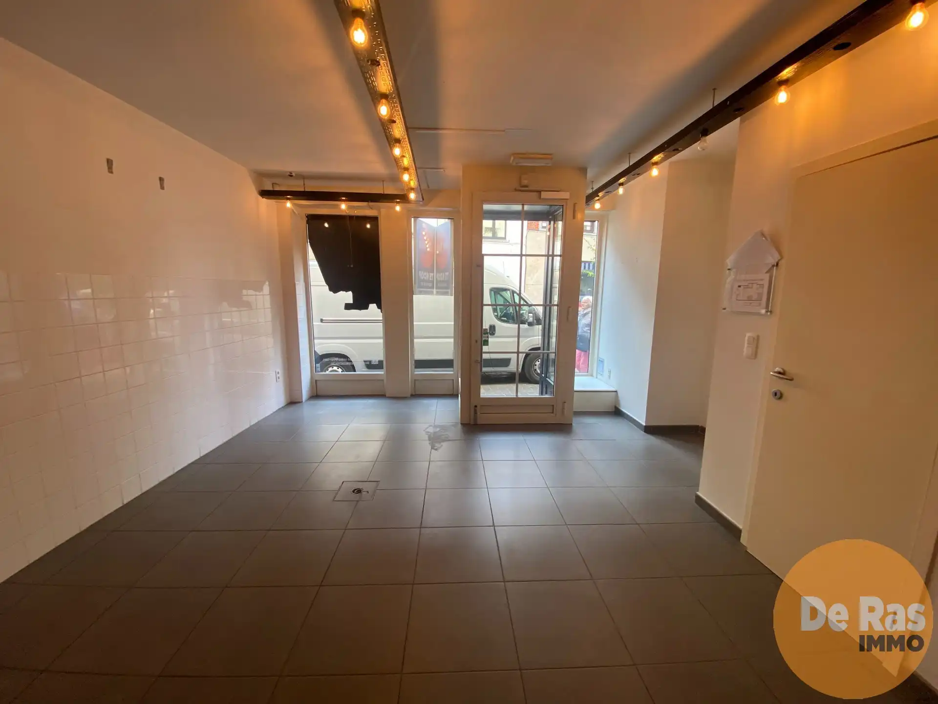 AALST - Commerciële ruimte pal in het centrum foto 4