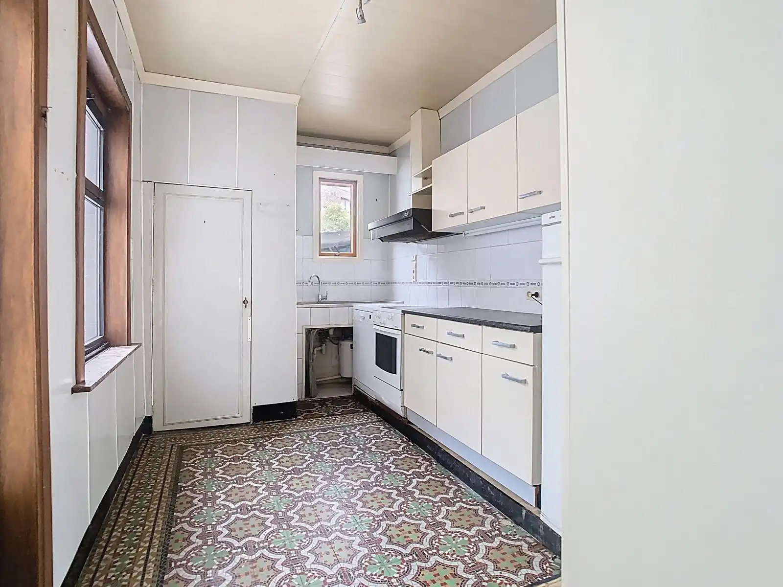 Unieke renovatiekans nabij het stadspark, 4 SLPK én Tuin! foto 9
