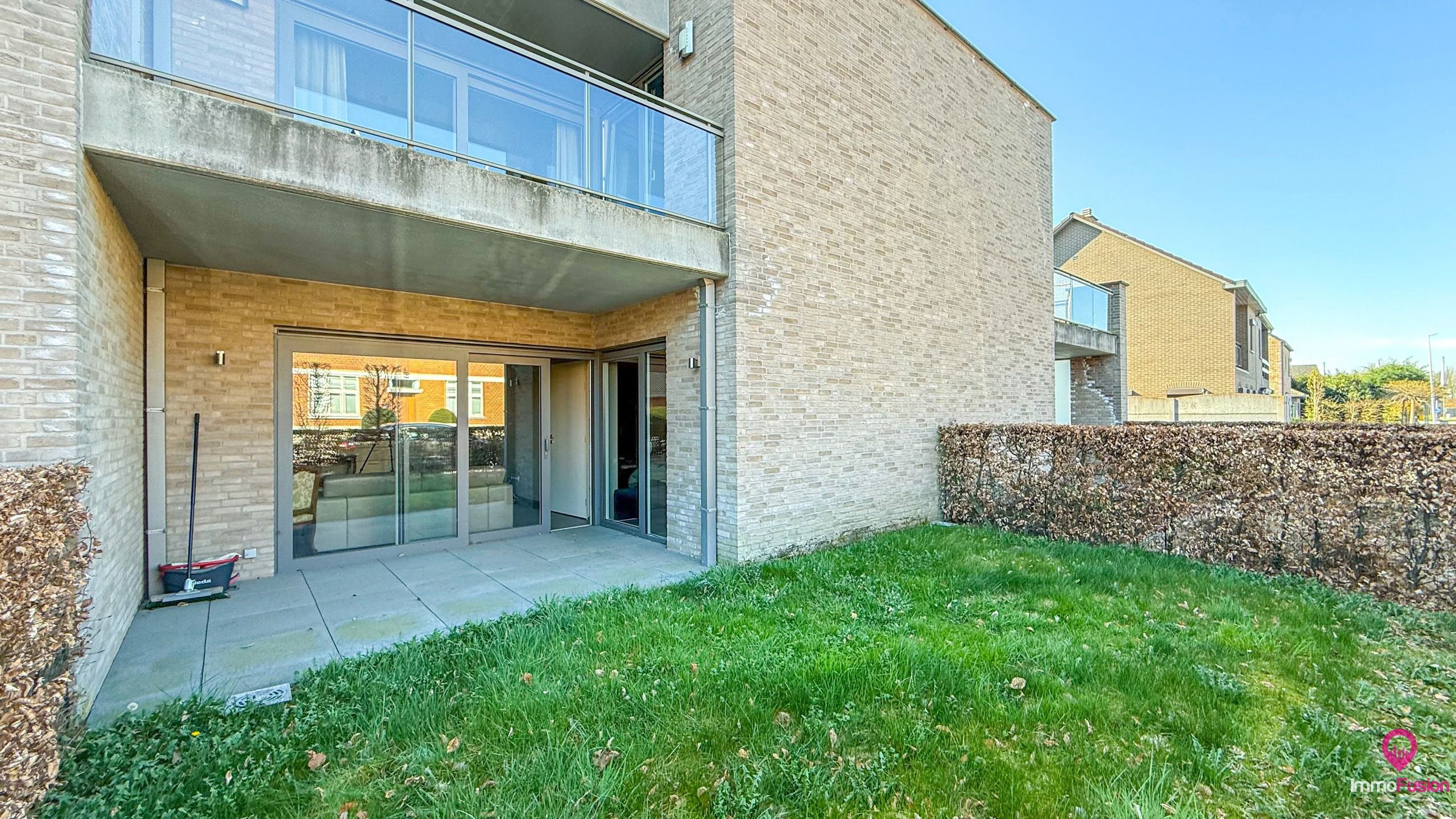 Gelijkvloers appartement me tuin en autostandplaats! foto 18