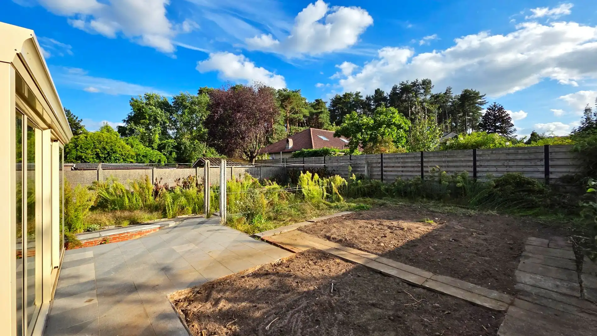 Vrijstaande woning met tuin te Langdorp foto 2