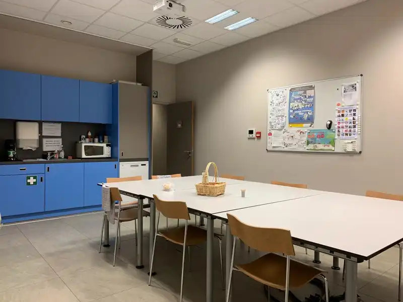 Instapklaar handelsgelijkvloers Te Huur en Te Koop foto 19