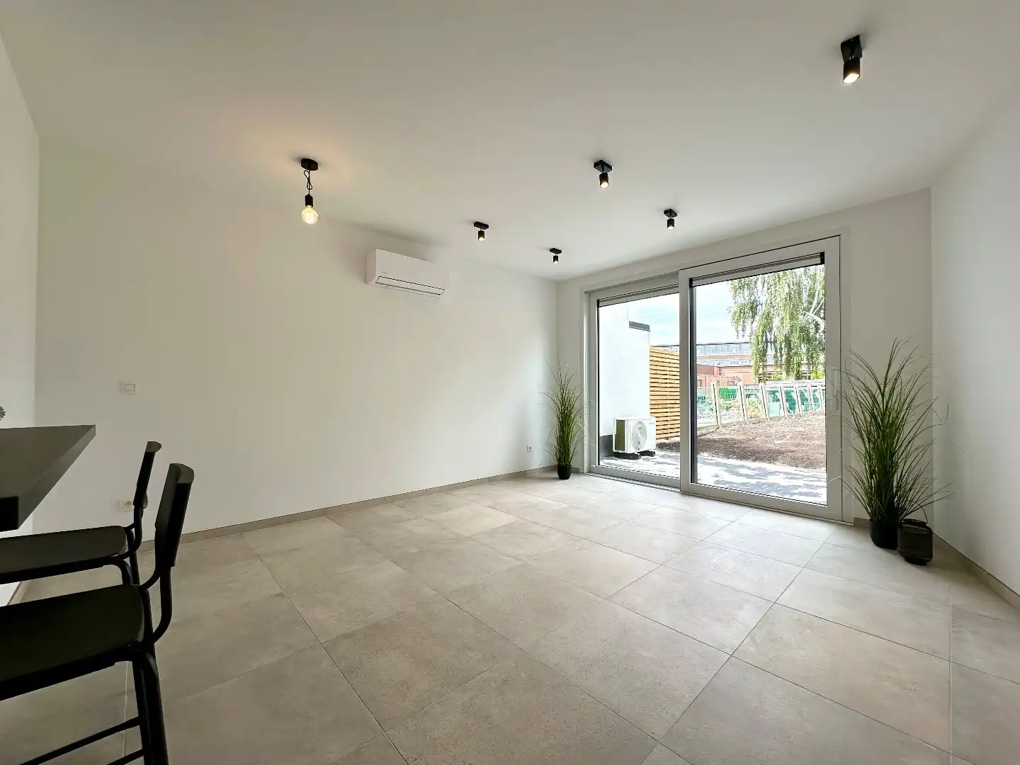 Modern en energiezuinig gelijkvloers appartement met tuin, terras en garage in Tongeren-Borgloon foto 5