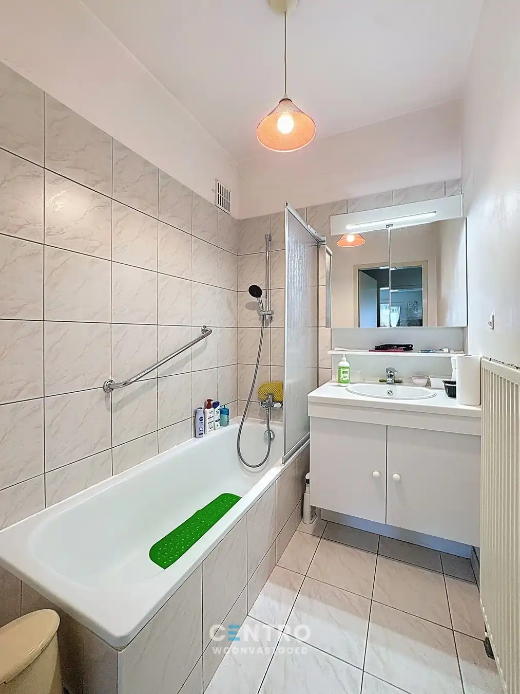 Appartement met 2 slpks in rustige straat te Uitkerke! foto 8