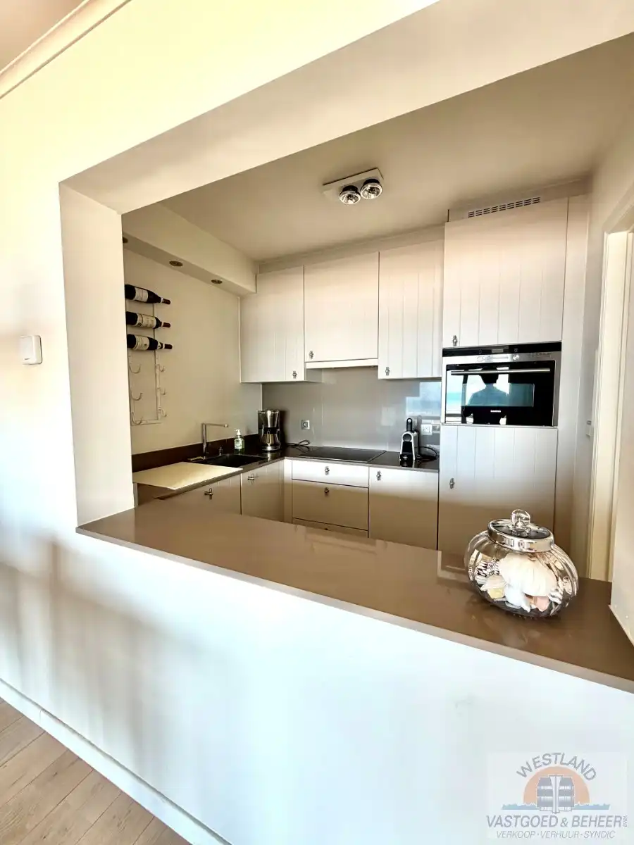 Luxueus appartement te koop aan de Zeedijk in Sint-Idesbald – Een unieke kans voor uw toekomst! foto 6