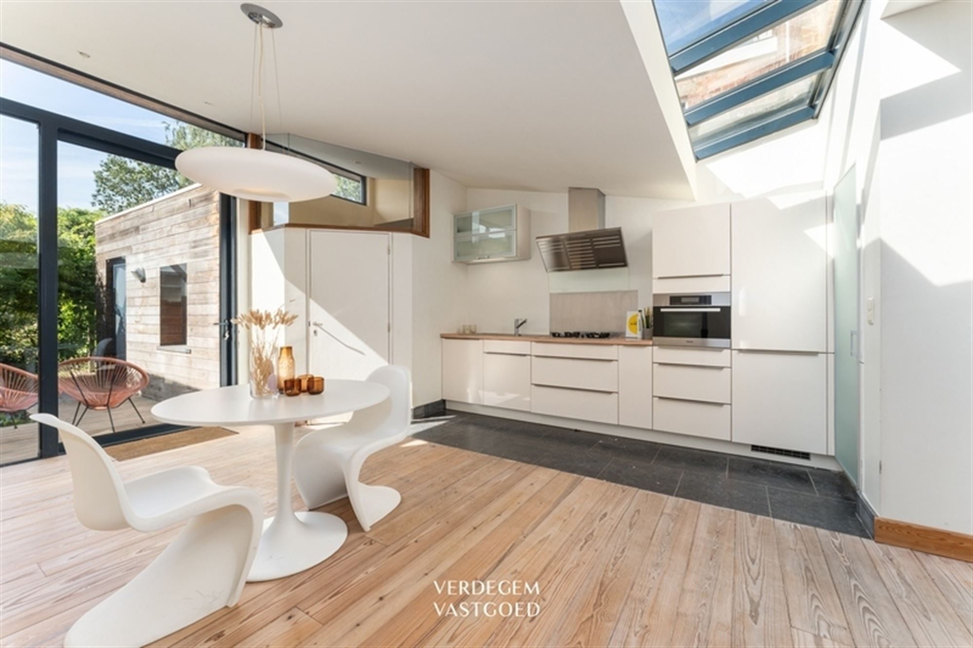 Mooie jaren '30 woning met 3 slaapkamers en grote stadstuin foto 7