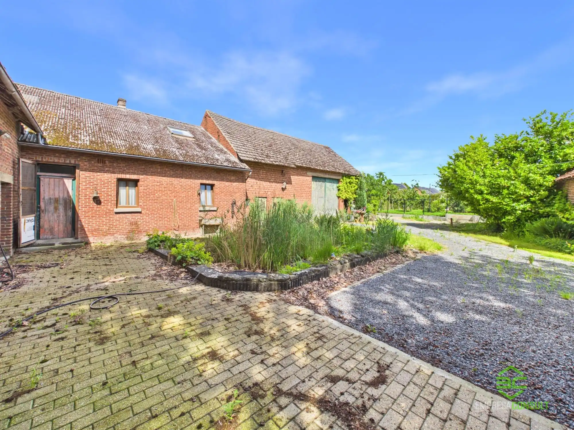 Te renoveren hoeve in Rummen op 22a 32ca! foto 5