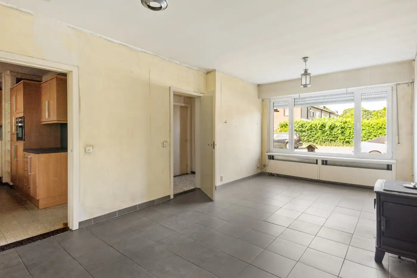Te renoveren woning met 3 slpk., garage en tuin foto 6