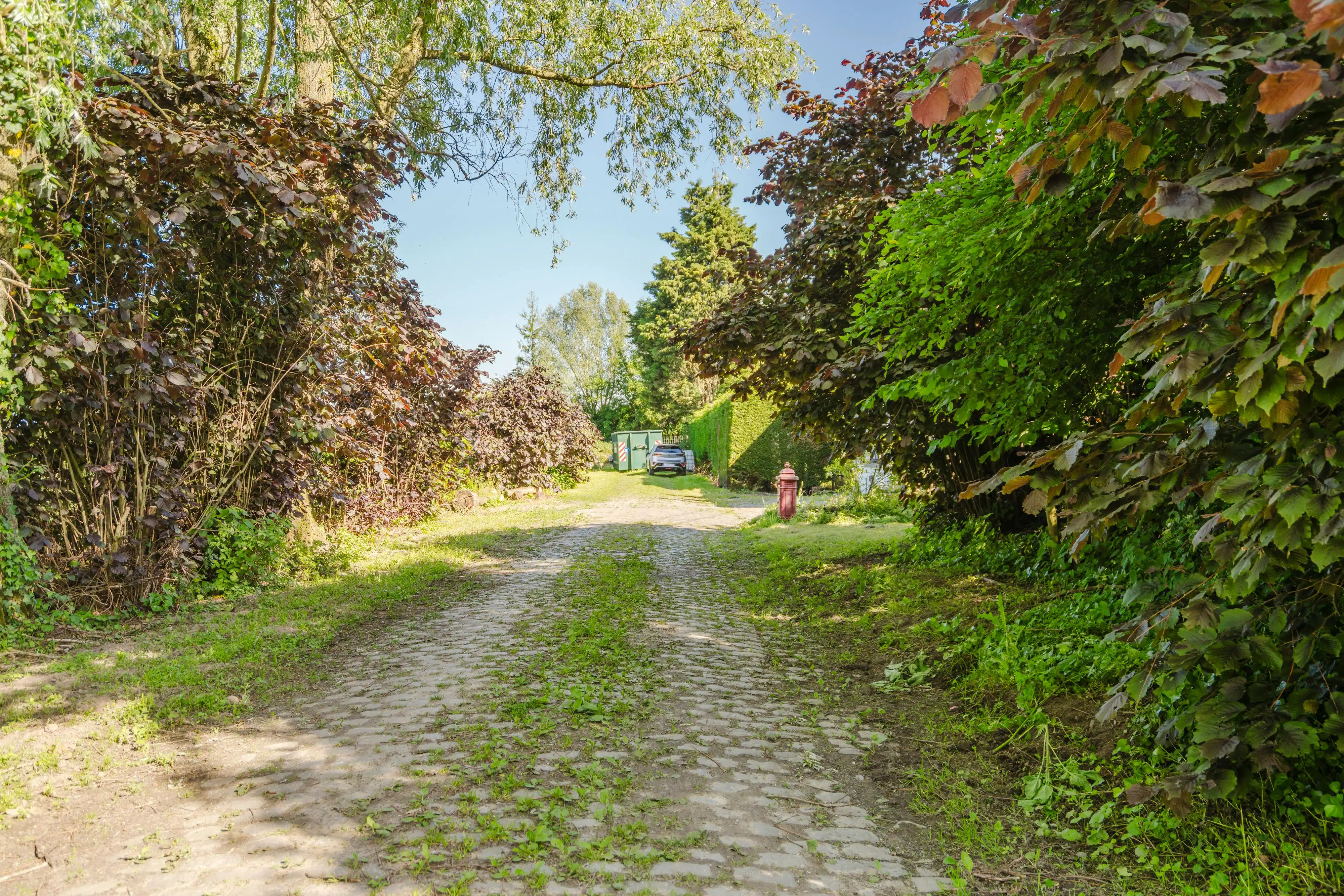 Woning met renovatiepotentieel nabij Kortrijk en Preshoekbos foto 2