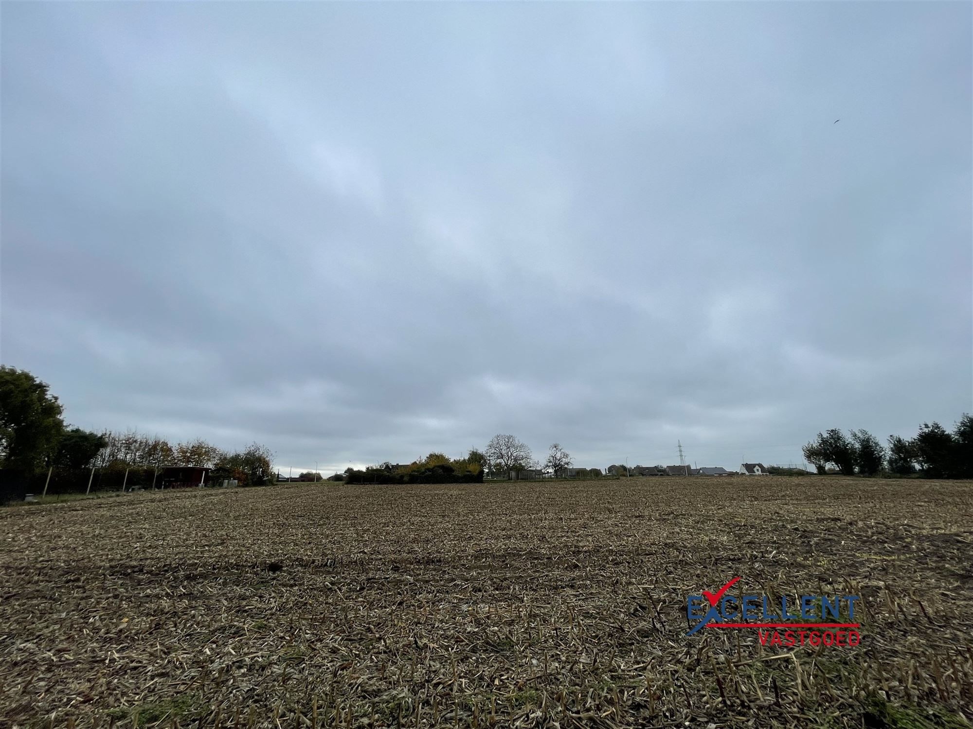 Rustig gelegen halfopen woning te huur met 3 slaapkamers foto 14
