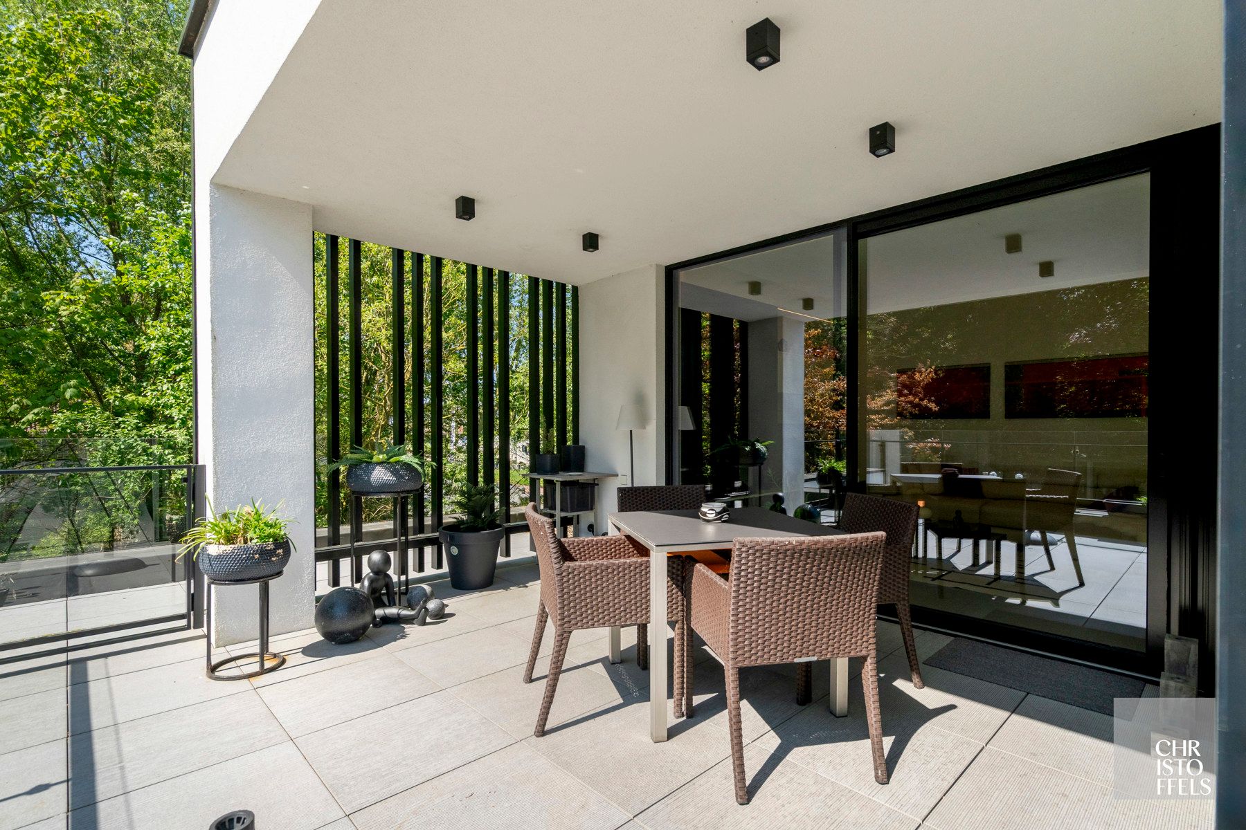 Multifunctioneel gebouw met 2 wooneenheden, kantoor en showroom op een perceel van 2.074 m²! foto 38