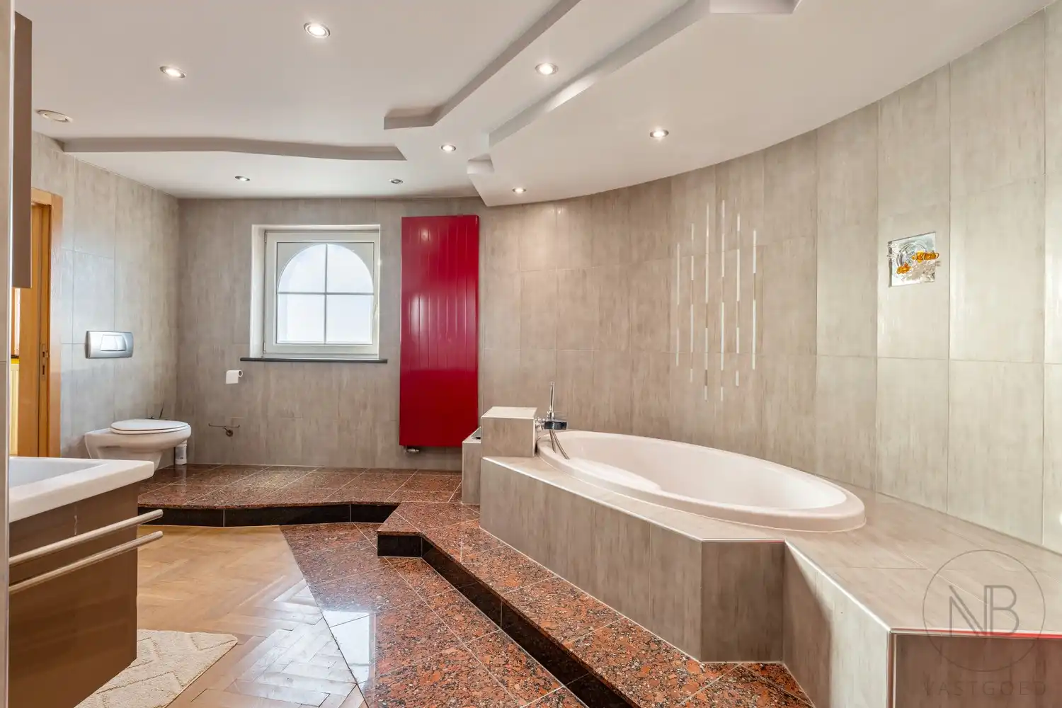 Ruime zuiderse gezinswoning  met 3 slaapkamers foto 28