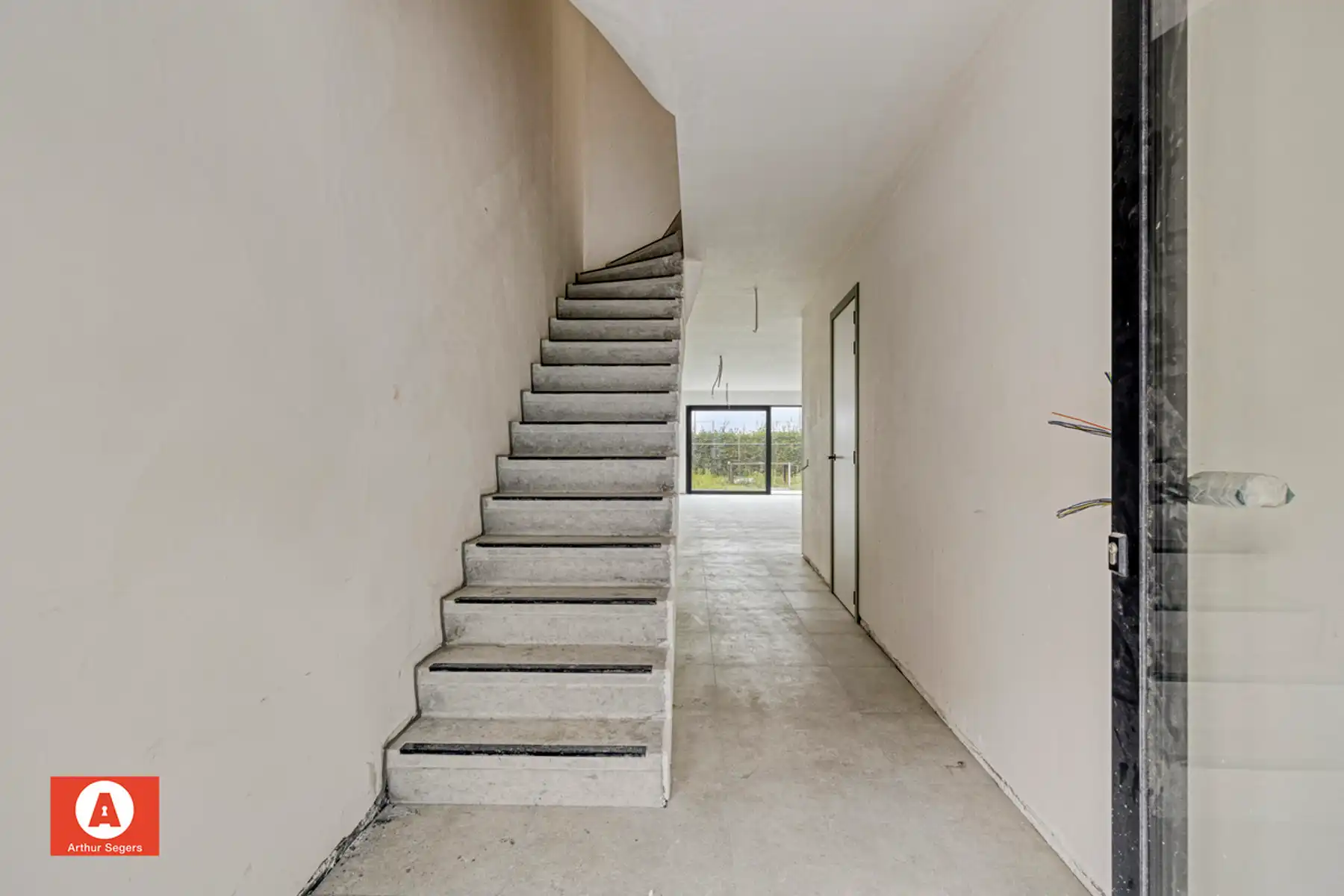 Energiezuinige nieuwbouwwoning met garage foto 2