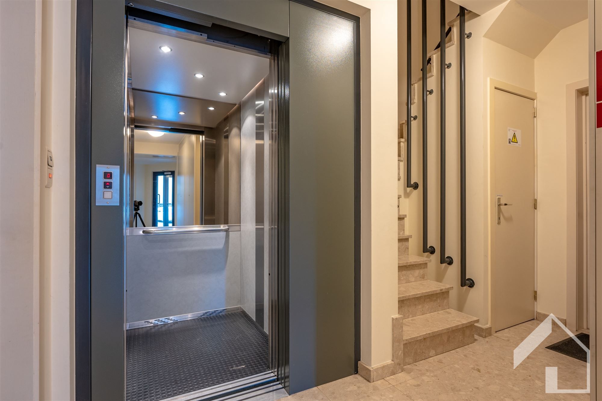 Prachtig appartement met 3 slaapkamers en garagebox foto 6