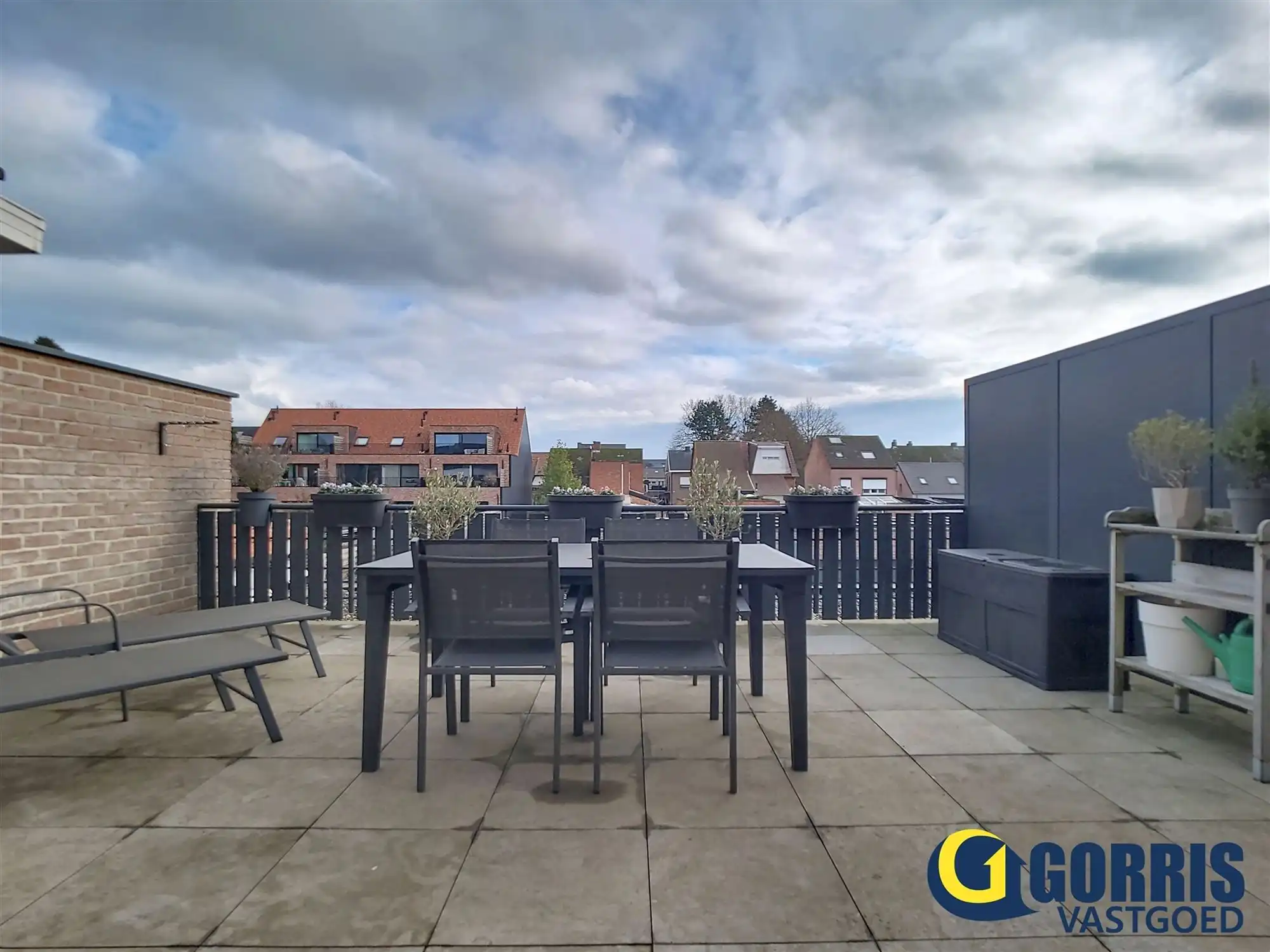 Verzorgd duplex-appartement met ruim terras foto 15