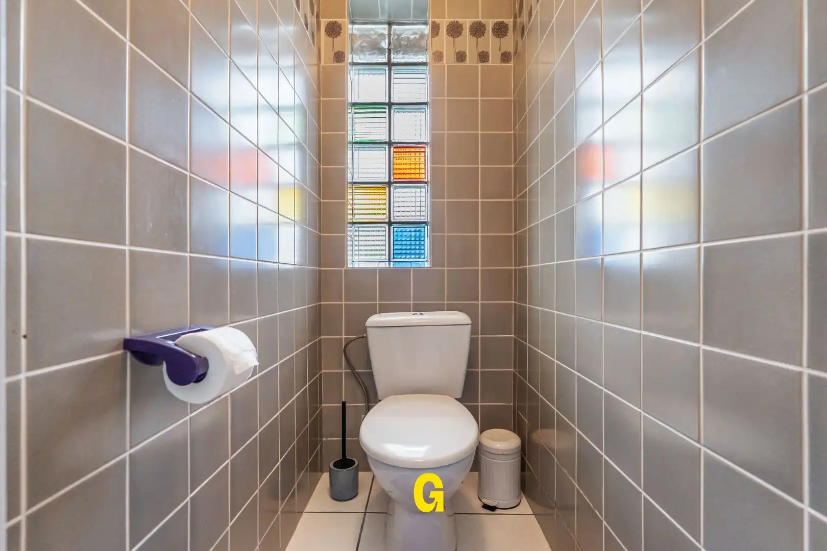 Leuke rijwoning met karakter, 3 slaapkamers, uitbreidingsmogelijkheden op zolder en gezellig tuintje met carport bereikbaar langs achter. foto 12