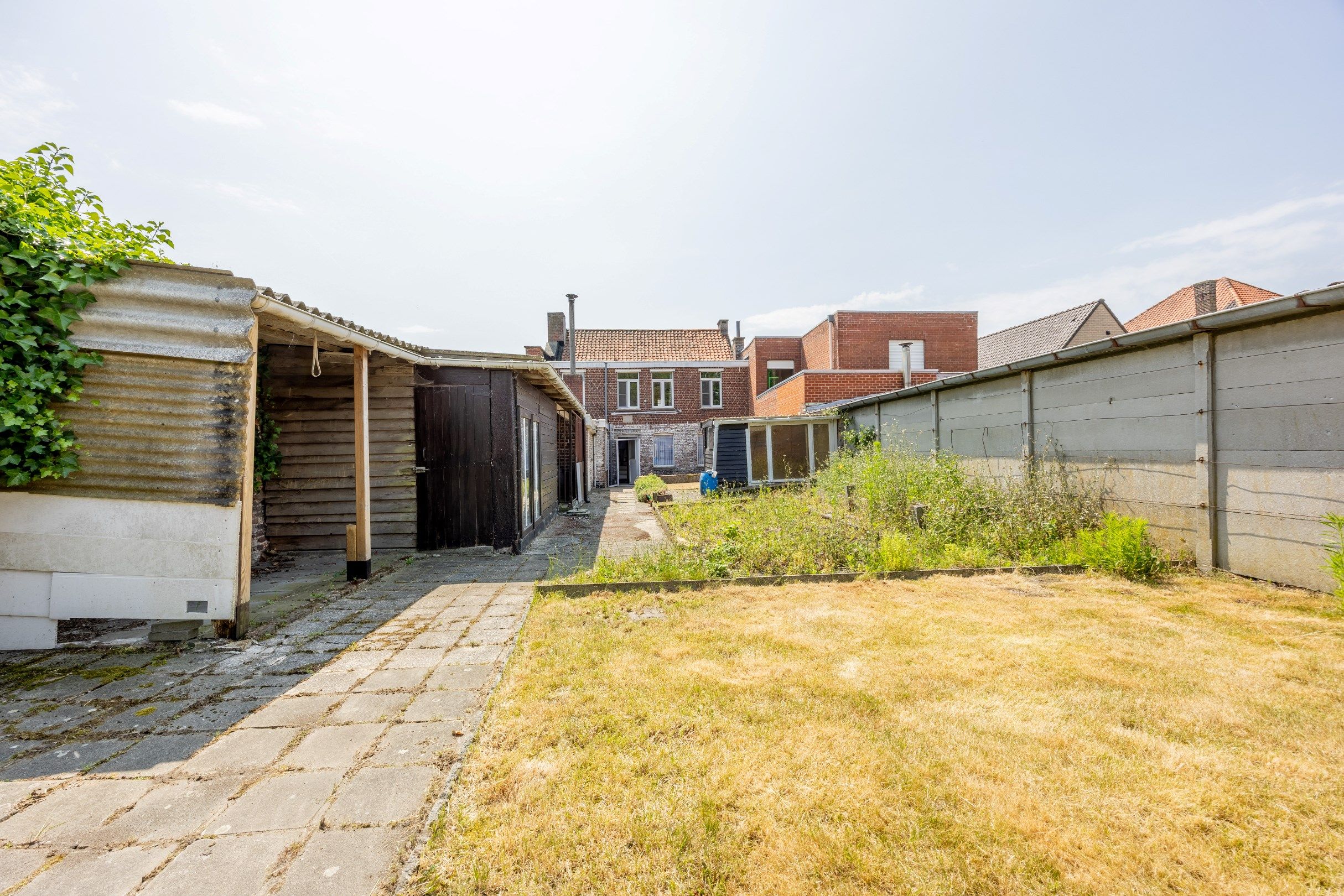 RUIME WONING MET 4 SLAAPKAMERS EN TUIN  foto 14