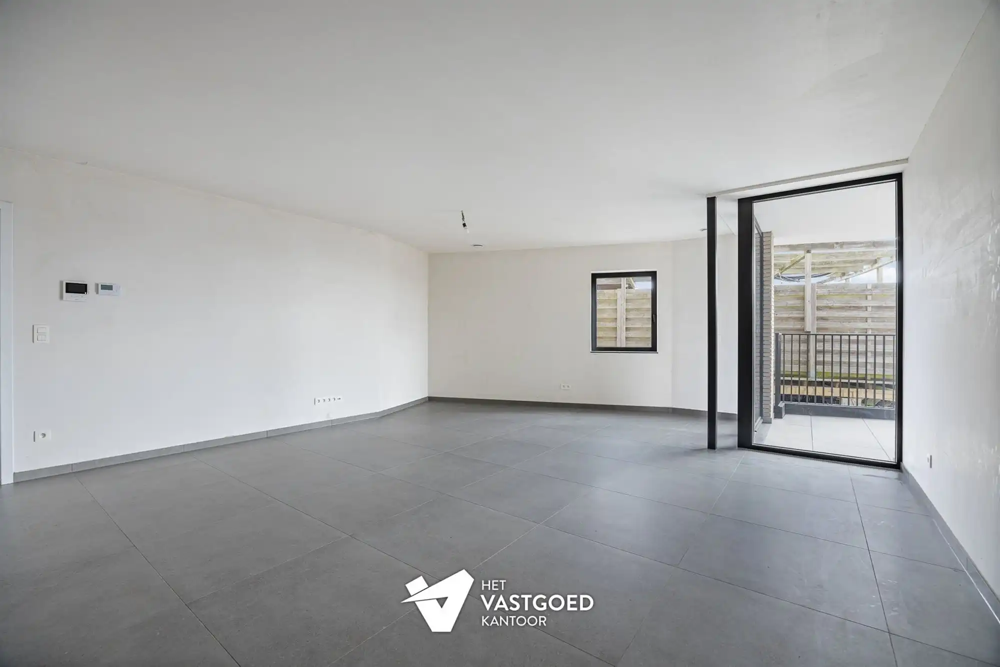 RUIM 1-SLAAPKAMERAPPARTEMENT MET AANGENAME BUITENRUIMTE foto 7