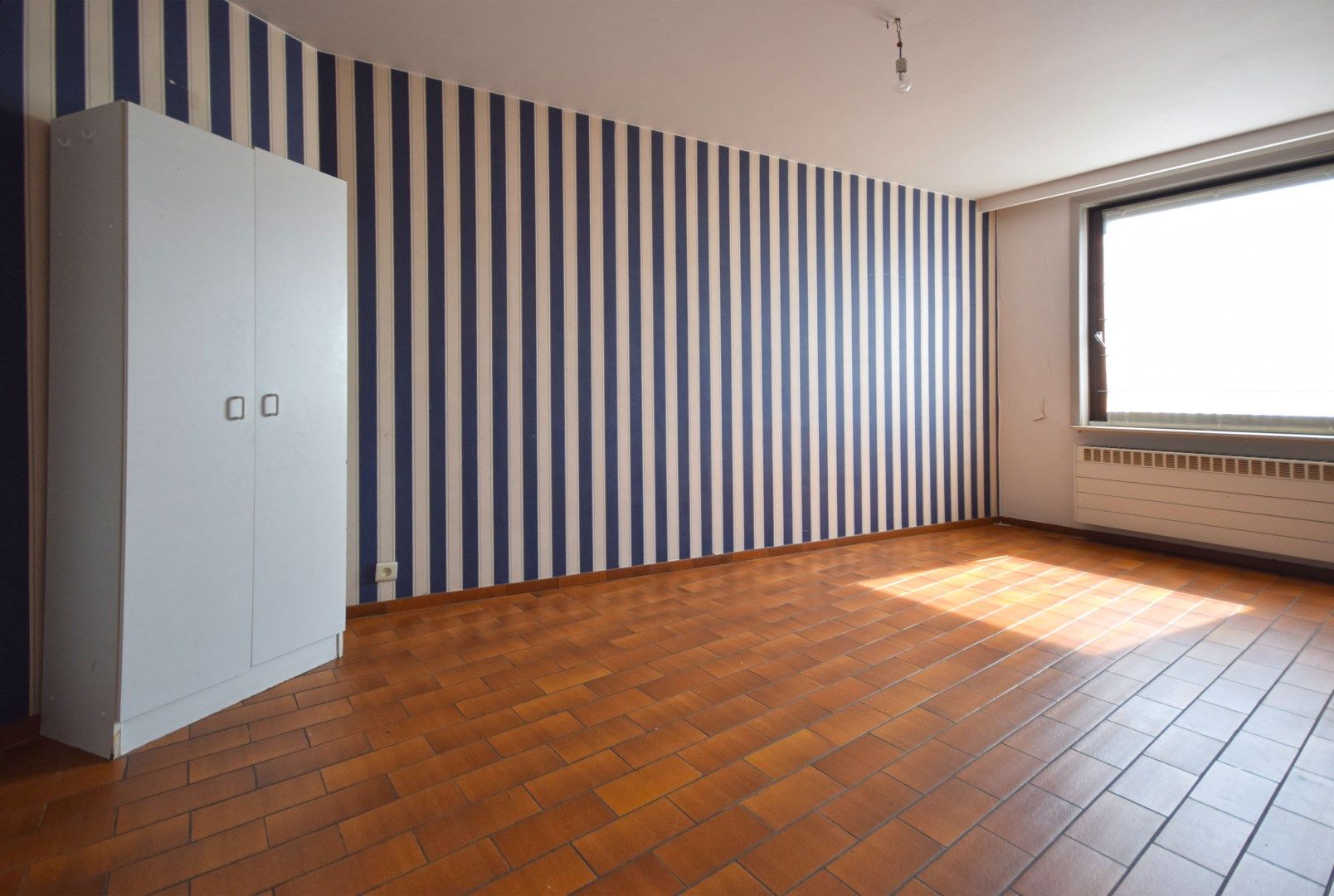 HANDELSRUIMTE MET BOVENLIGGEND APPARTEMENT IN STADSCENTRUM ROESELARE foto 10