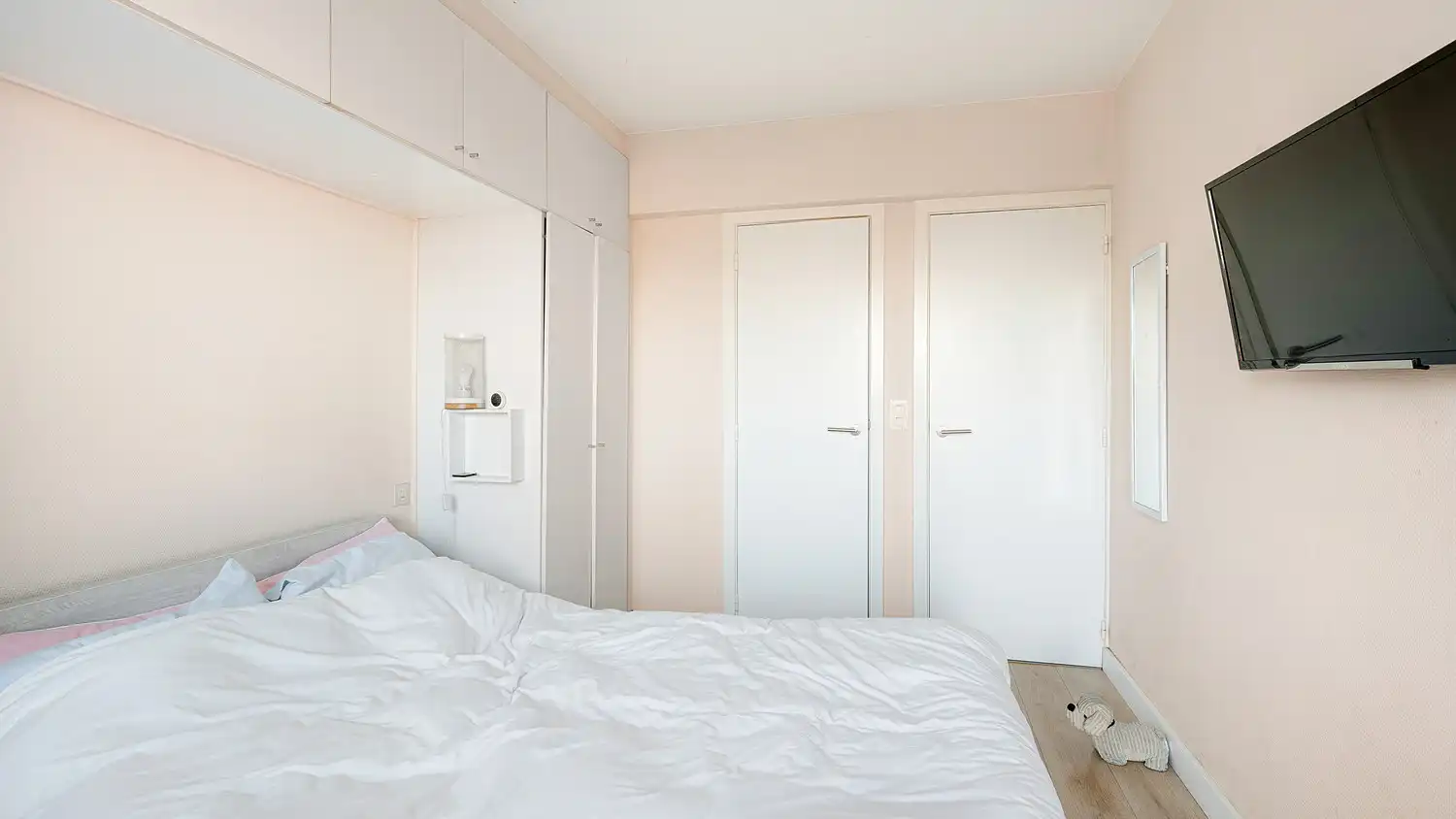 Ruim 2-slaapkamerappartement met frontaal zeezicht op een gegeerde ligging aan de Zeedijk. foto 19