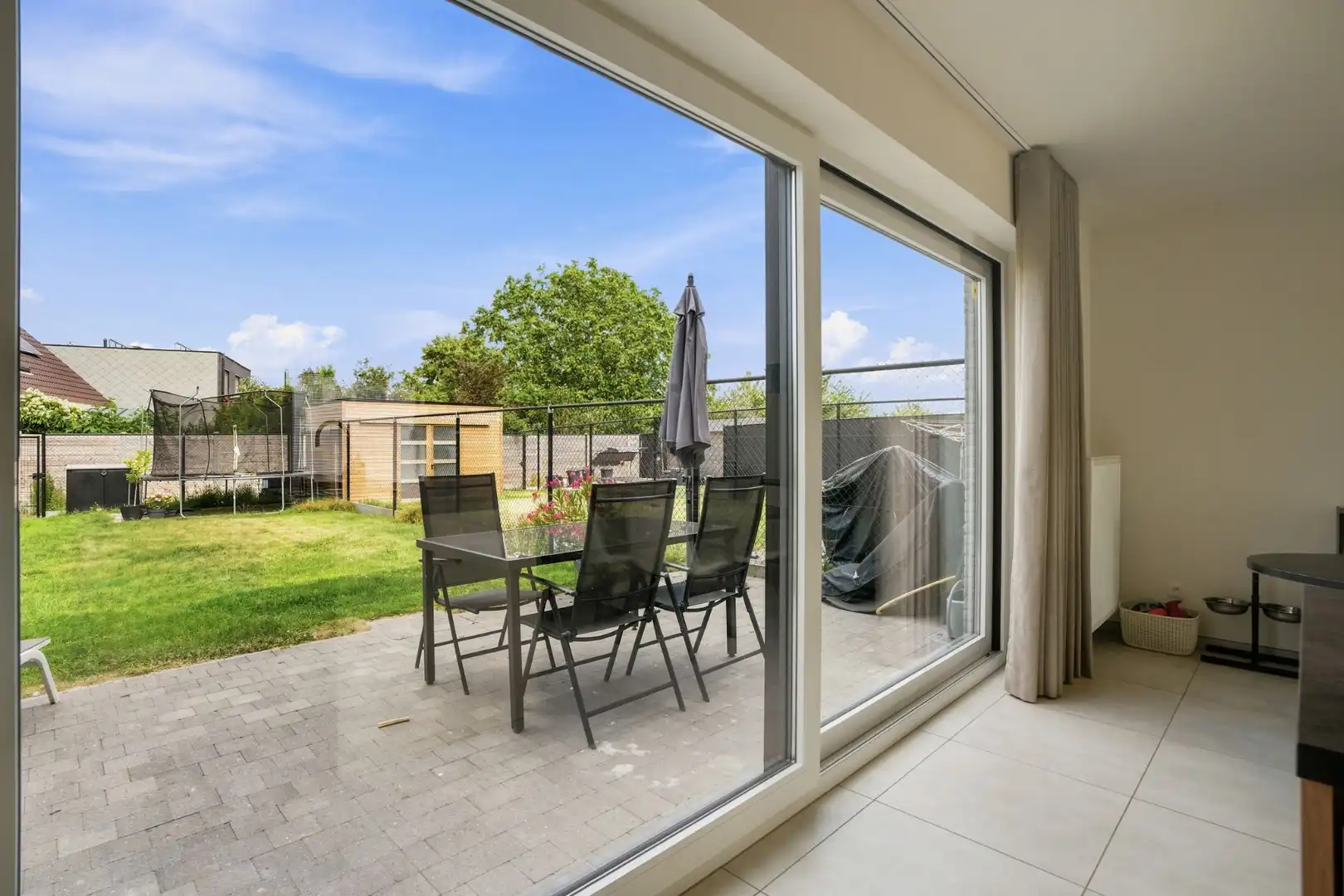 Recente woning (2023), met 3 slks, carport, tuin in een mooie buurt te Heule. foto 12