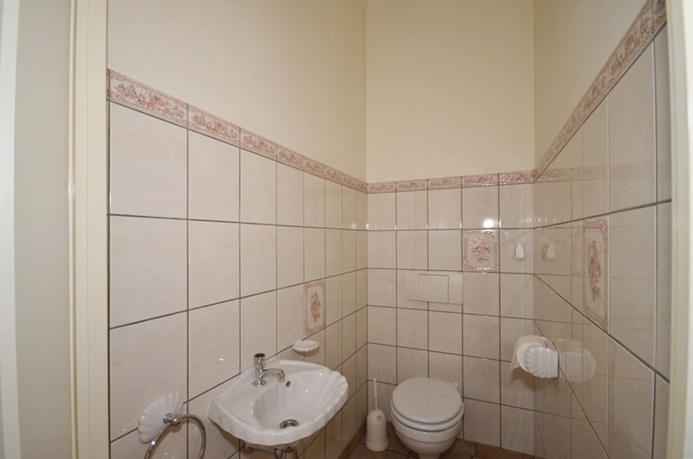 CENTRAAL GELEGEN HANDELSPAND MET VELE MOGELIJKHEDEN IN HET CENTRUM VAN HECHTEL! foto 5