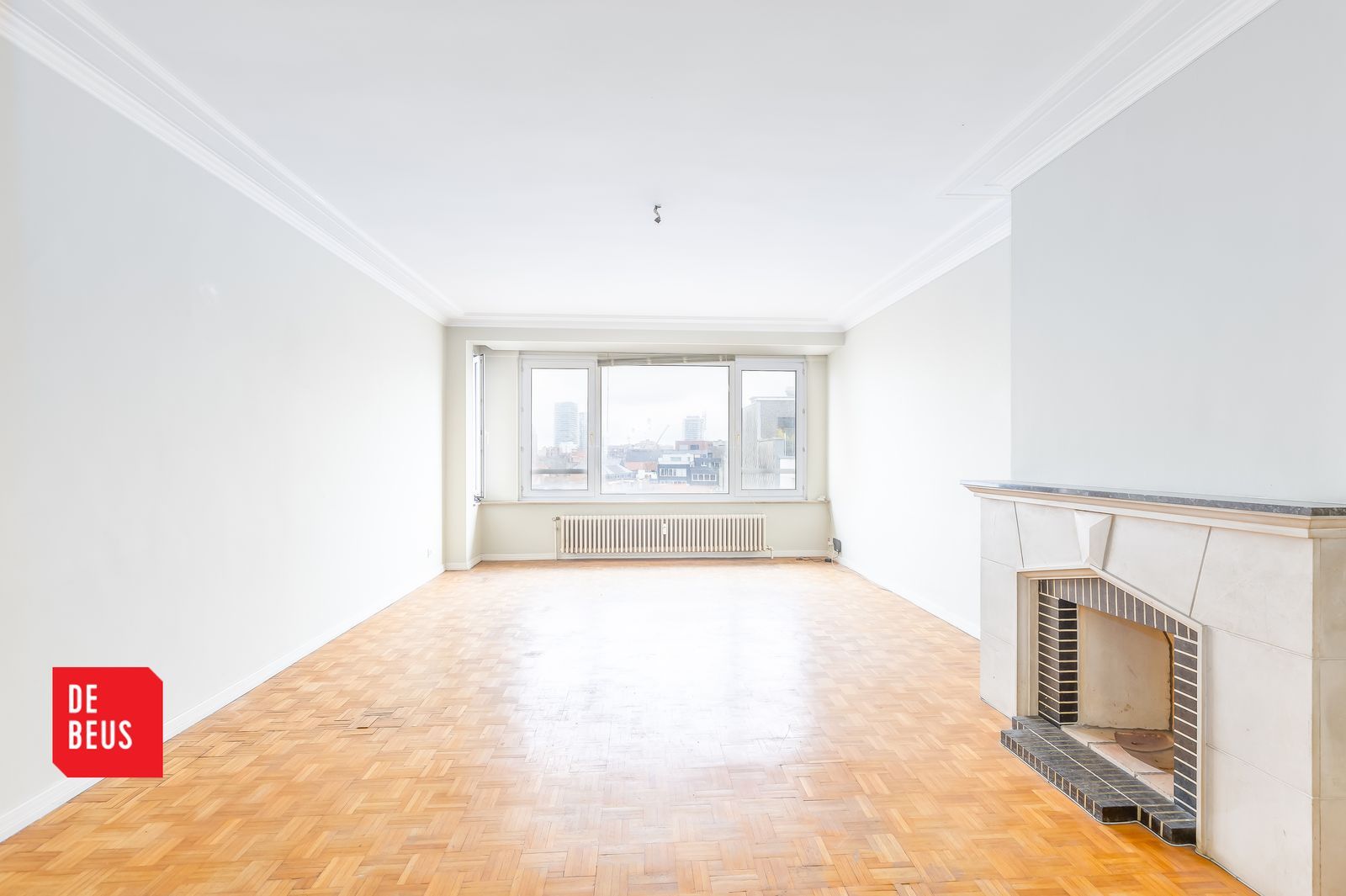 Op te frissen appartement met 2 slpk in hartje centrum, nabij het strand foto {{pictureIndex}}
