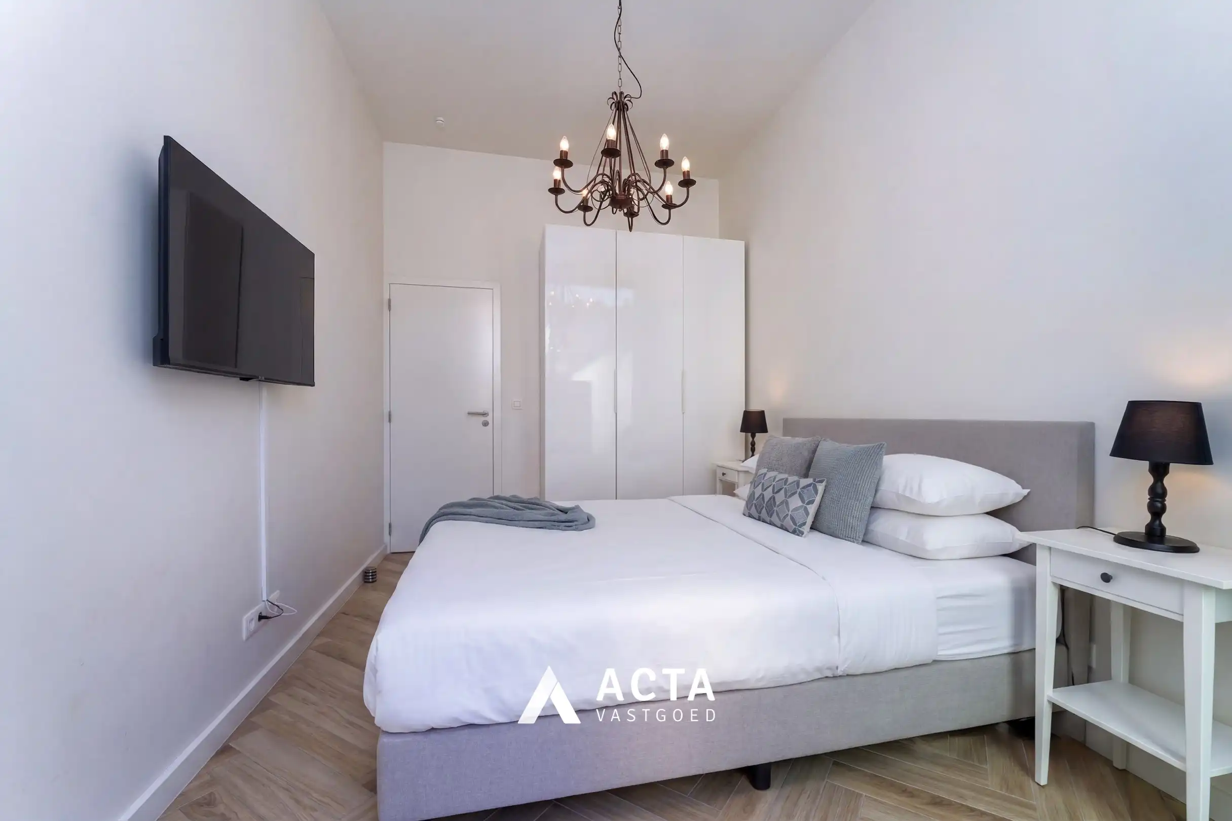 Luxueus gelijkvloersappartement met terras nabij Zeedijk van Mariakerke foto 10