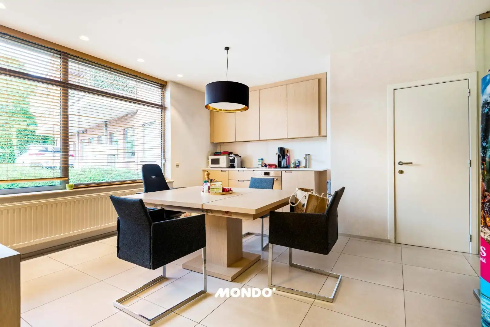 Strategisch gelegen comm. gelijkvloers (108 m²) te koop in centrum Wolvertem. foto 12