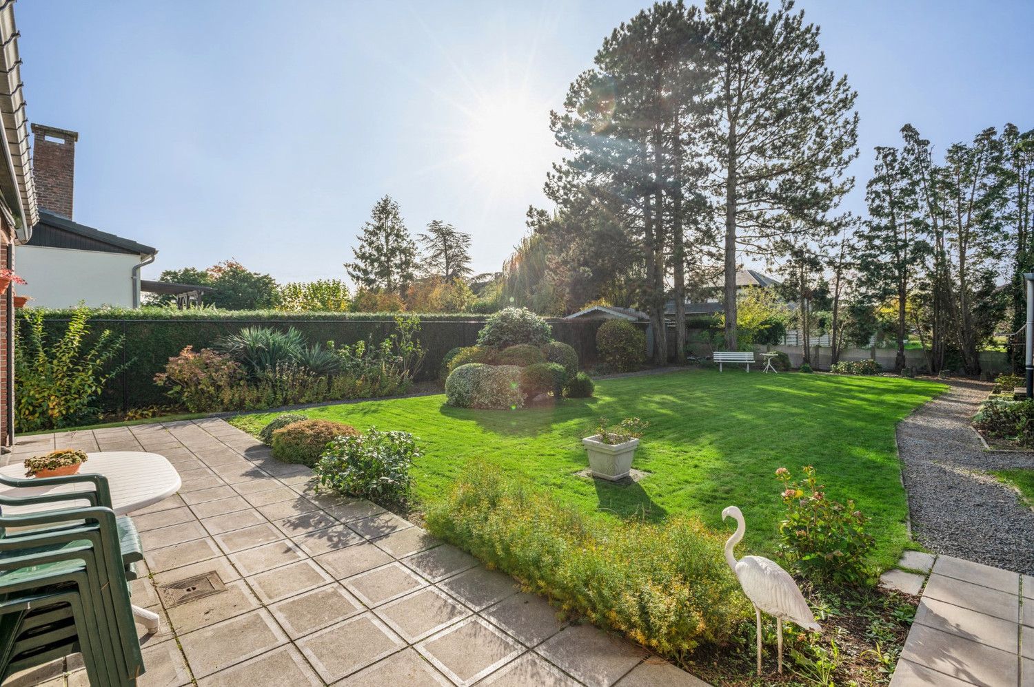 OPEN BEBOUWING MET GARAGE EN TUIN OP GOEDE LOCATIE! foto 16