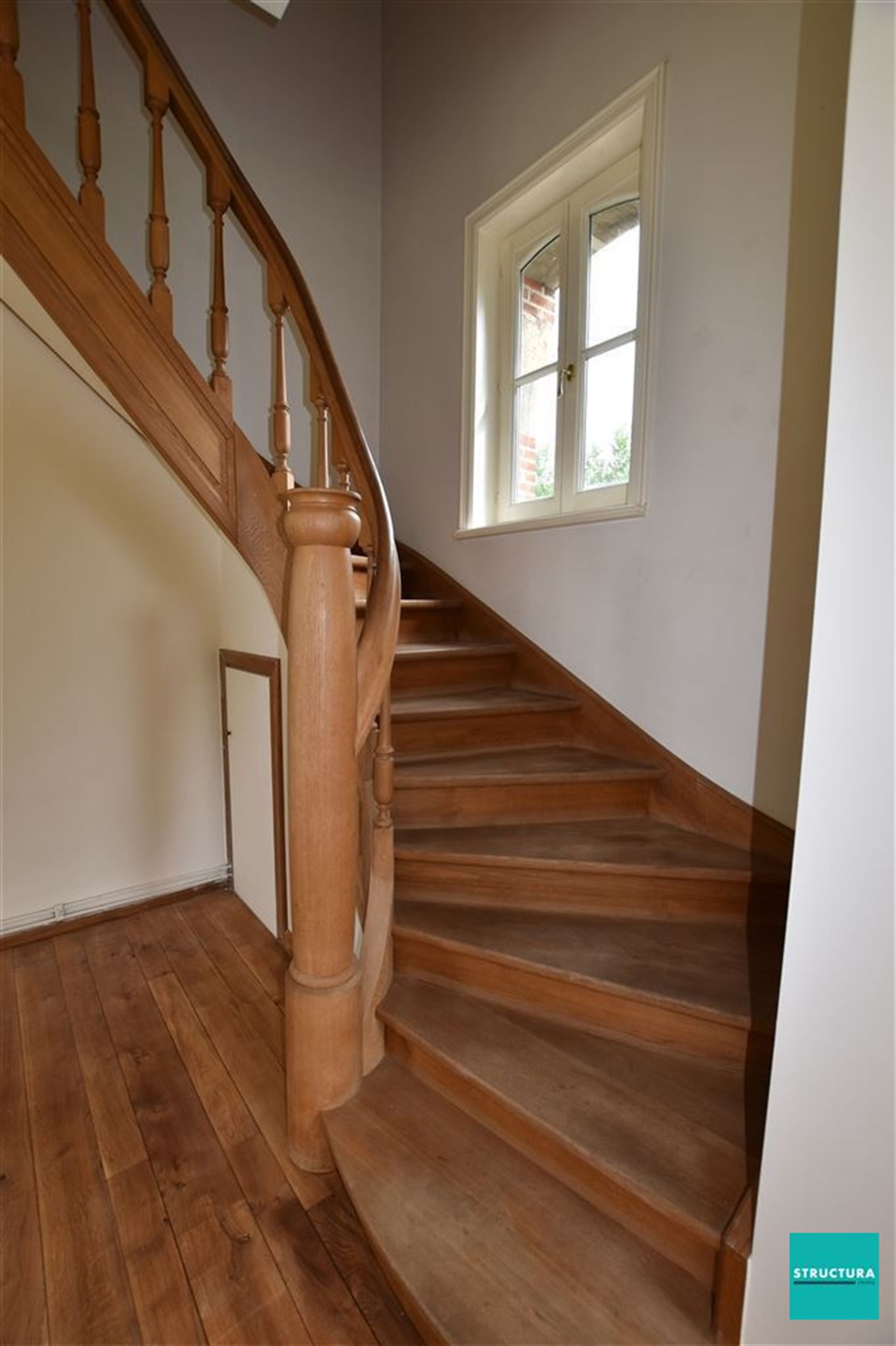 Unieke villa te huur in Humbeek foto 9
